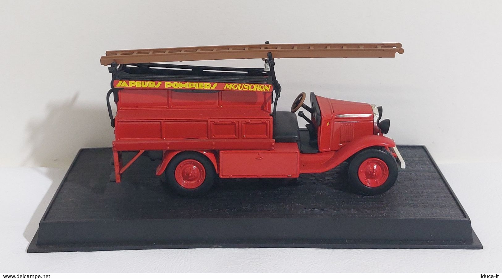 I108776 Ixo Hachette 1/50 - POMPIERS - Belgium 1929 Fire Engine Chevrolet - Vrachtwagens, Bus En Werken