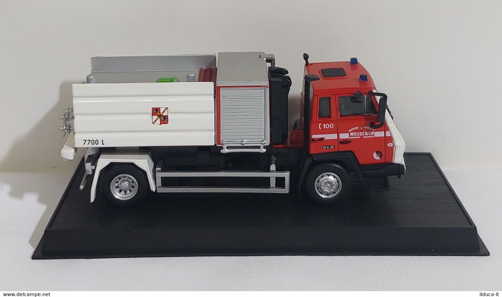 I108778 Ixo Hachette 1/64 - POMPIERS - Belgium 1996 Porte-Berce Steyr 19KP - Camions, Bus Et Construction