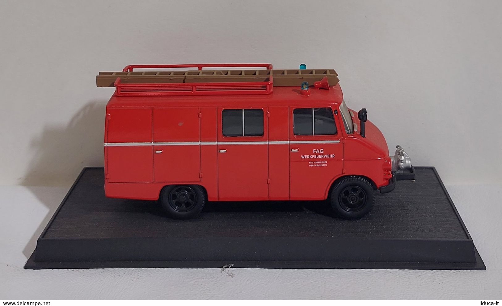 I108826 Ixo Hachette 1/50 - POMPIERS - Deutschland 1962 OPEL Blitz LF8 TSA - Trucks, Buses & Construction