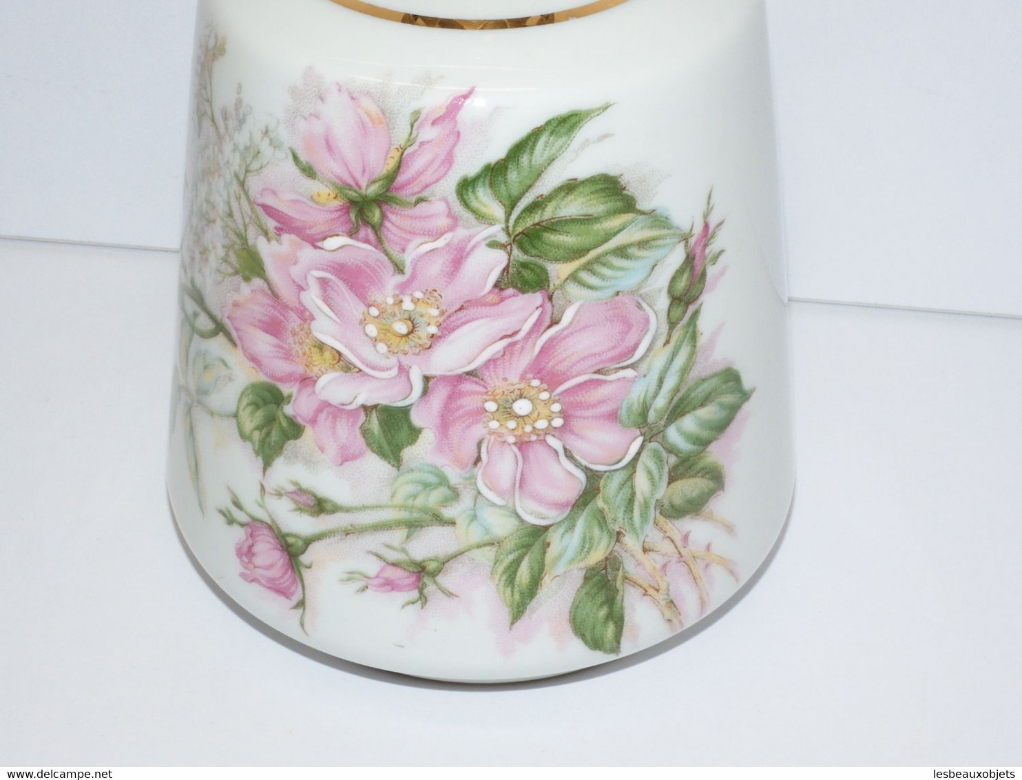 *JOLIE LAMPE BERGER PORCELAINE CAMILLE THARAUD FLEURS ROSES REHAUTS EMAIL XXe E