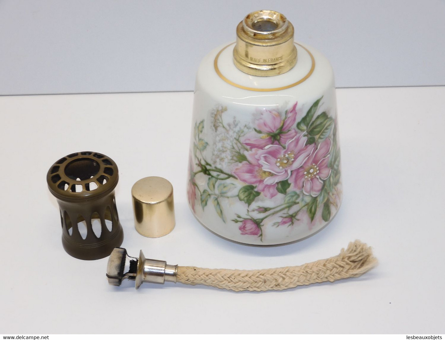 *JOLIE LAMPE BERGER PORCELAINE CAMILLE THARAUD FLEURS ROSES REHAUTS EMAIL XXe E