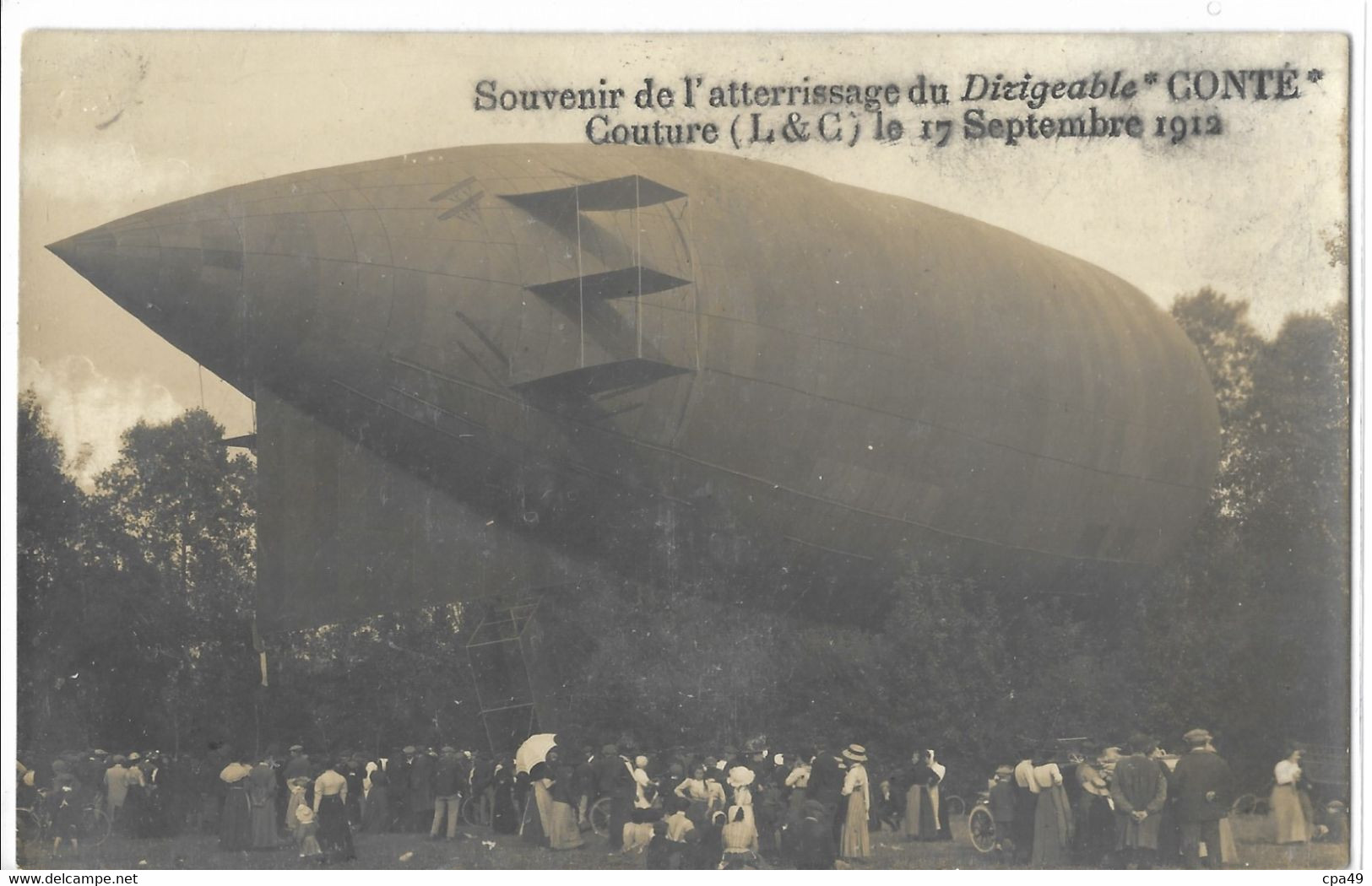 41   COUTURE  SOUVENIR  DE  L' ATTERRISSAGE  DU  DIRIGEABLE  CONTE LE  17  SEPTEMBRE  1912 - Other & Unclassified