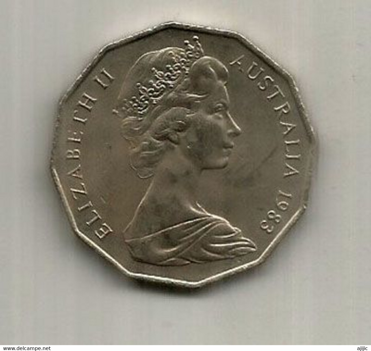 AUSTRALIA 50 CENTS 1983. Queen Elisabeth II.  2 Pictures Front And Back - 50 Cents