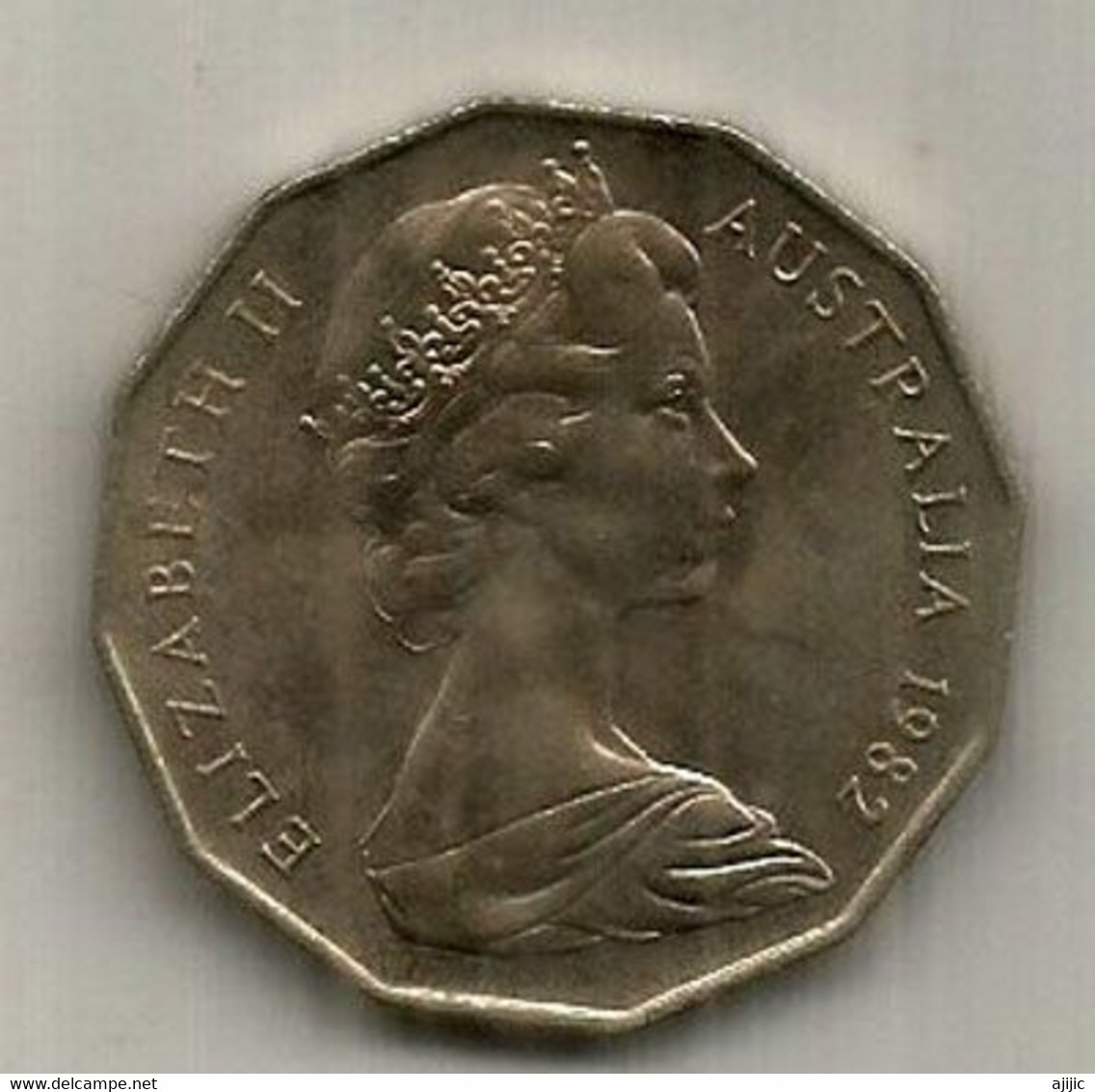 AUSTRALIA 50 CENTS 1982.Commonweakth Games Brisbane . Queen Elisabeth II.  2 Pictures Front And Back - 50 Cents