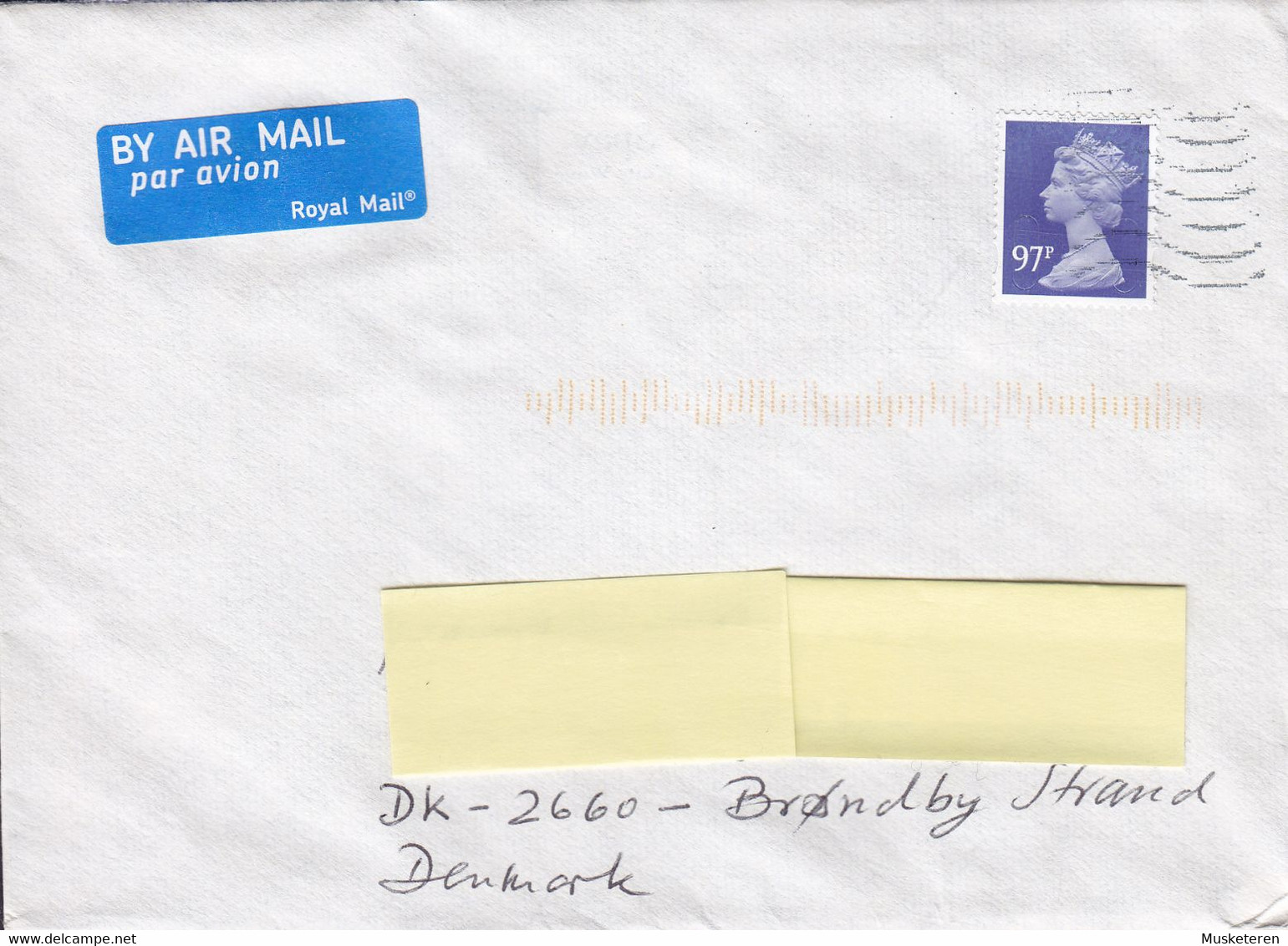 Great Britain BY AIR MAIL Par Avion Royal Mail Label Cover Brief BRØNDBY STRAND Denmark QEII 97p. Sec. Perf. Stamp - Cartas & Documentos