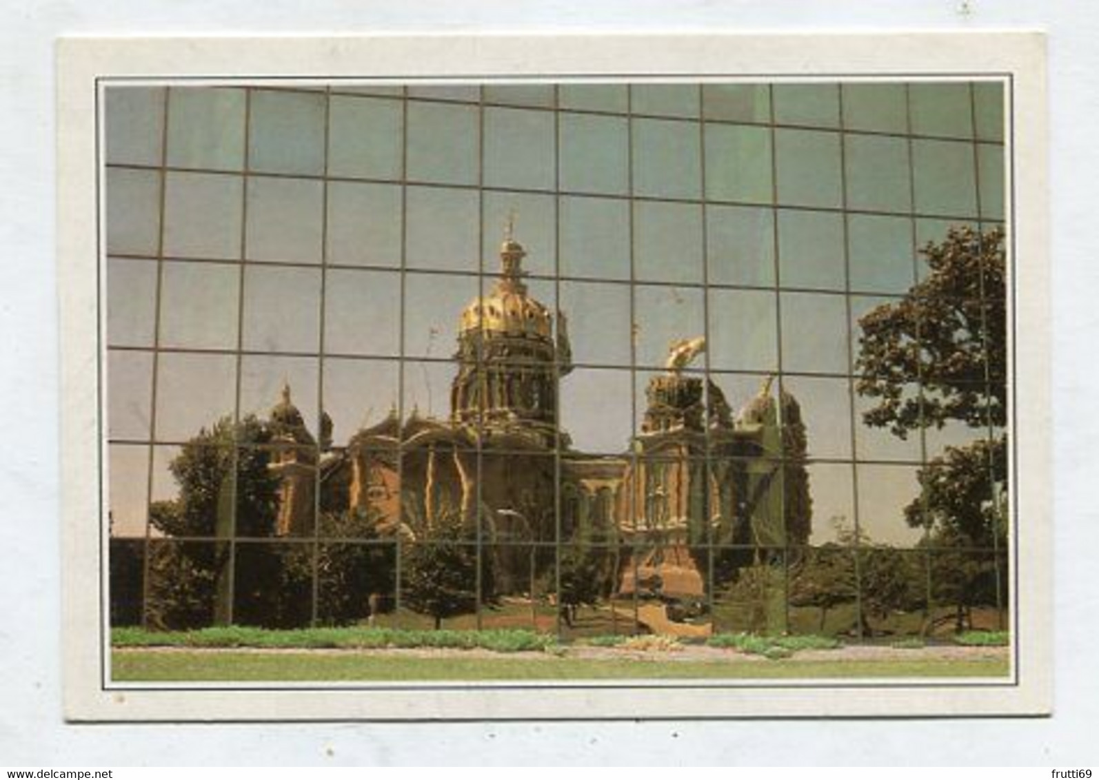 AK 086583 USA - Iowa - Des Moins - Reflection Of The Capitol In The Facade Of The Wallace Building - Des Moines