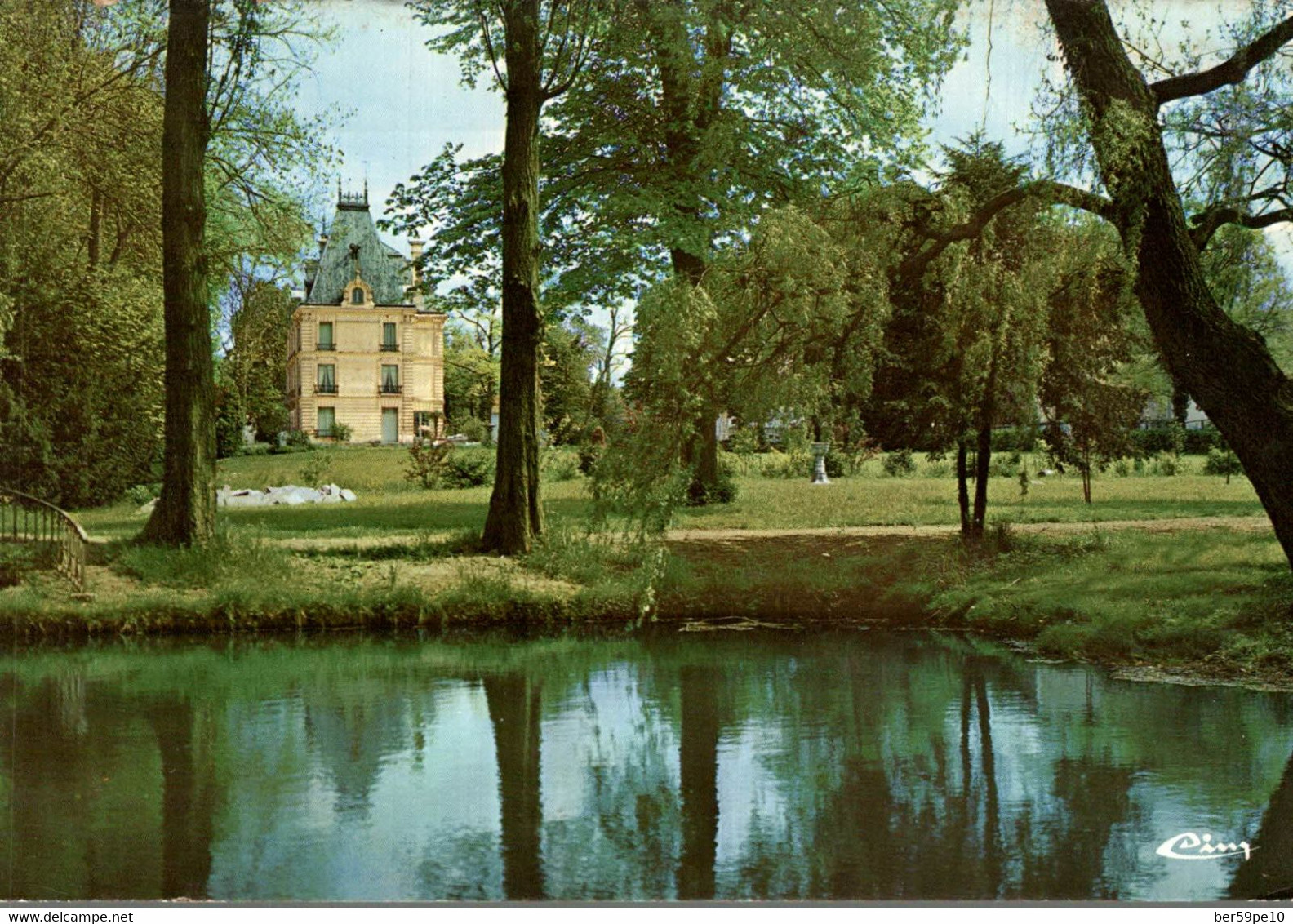 91 CHILLY MAZARIN LE CHATEAU A TRAVERS LE PARC - Chilly Mazarin
