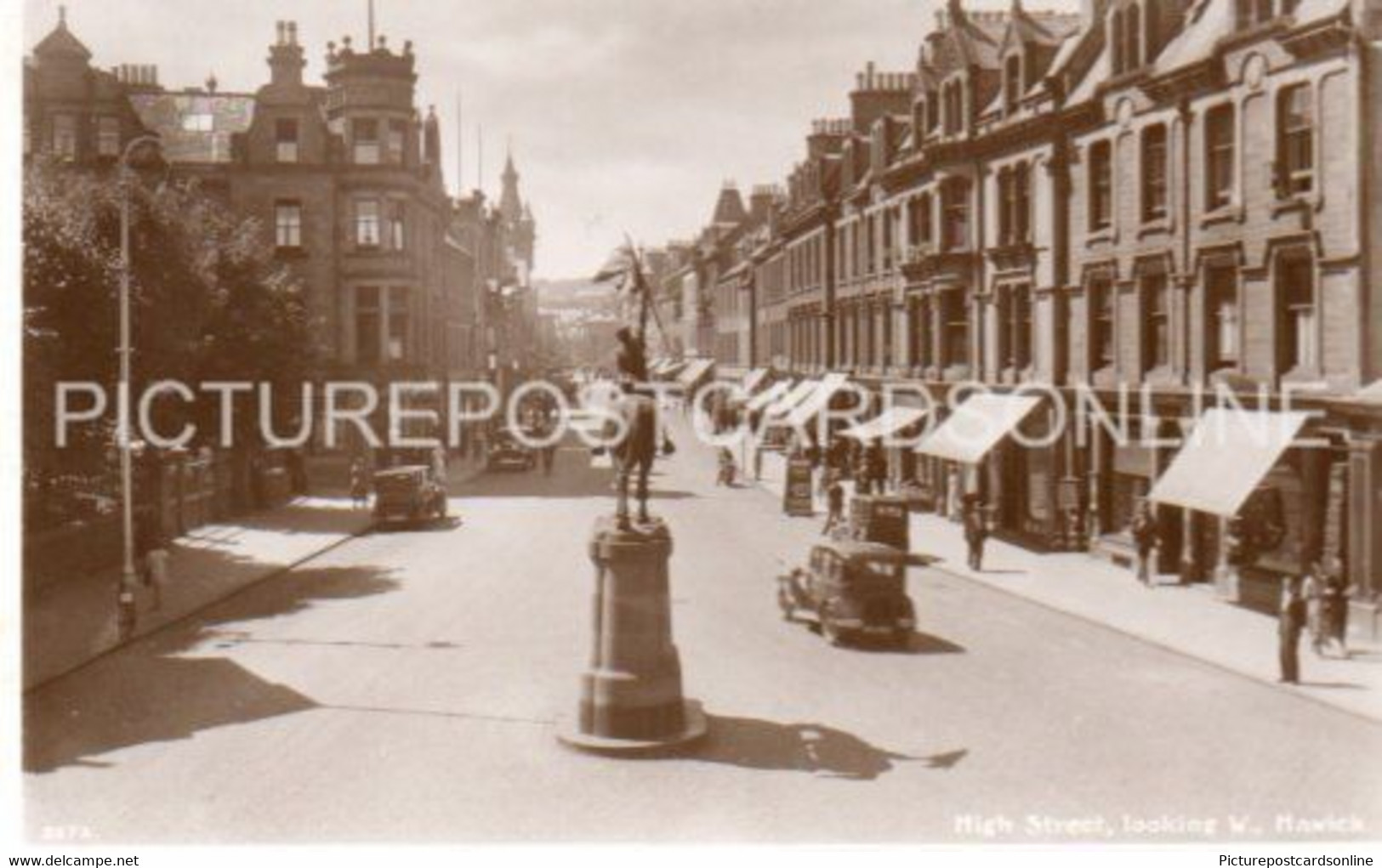 HAWICK HIGH STREET LOOKING WEST OLD R/P POSTCARD SCOTLAND - Roxburghshire