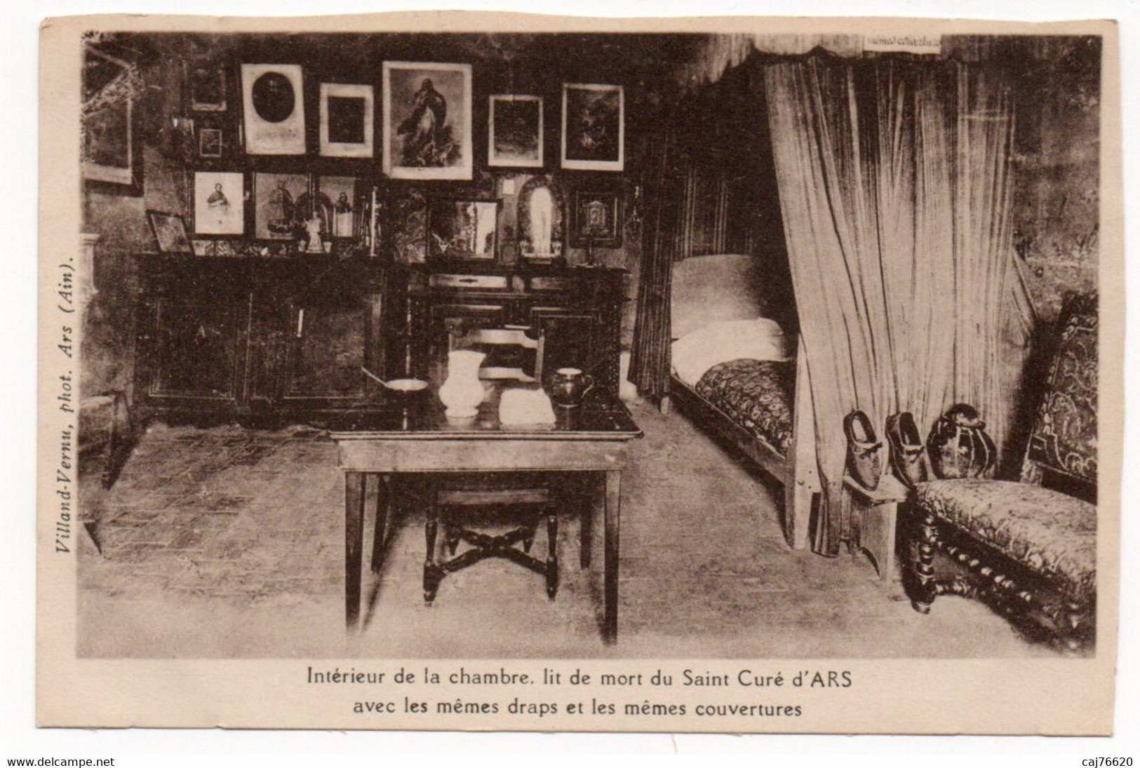Intérieur De La Chambre ,lit De Mort Du Saint Curé D'ARS - Ars-sur-Formans