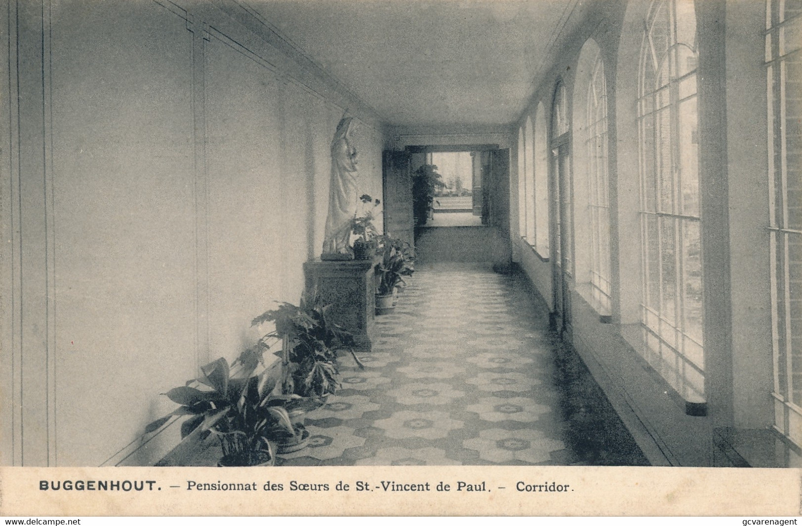 BUGGENHOUT  PENSIONNAT DES SOEURS DE ST.VINCENT DE PAUL  , CORRIDOR    2 AFBEELDINGEN - Buggenhout