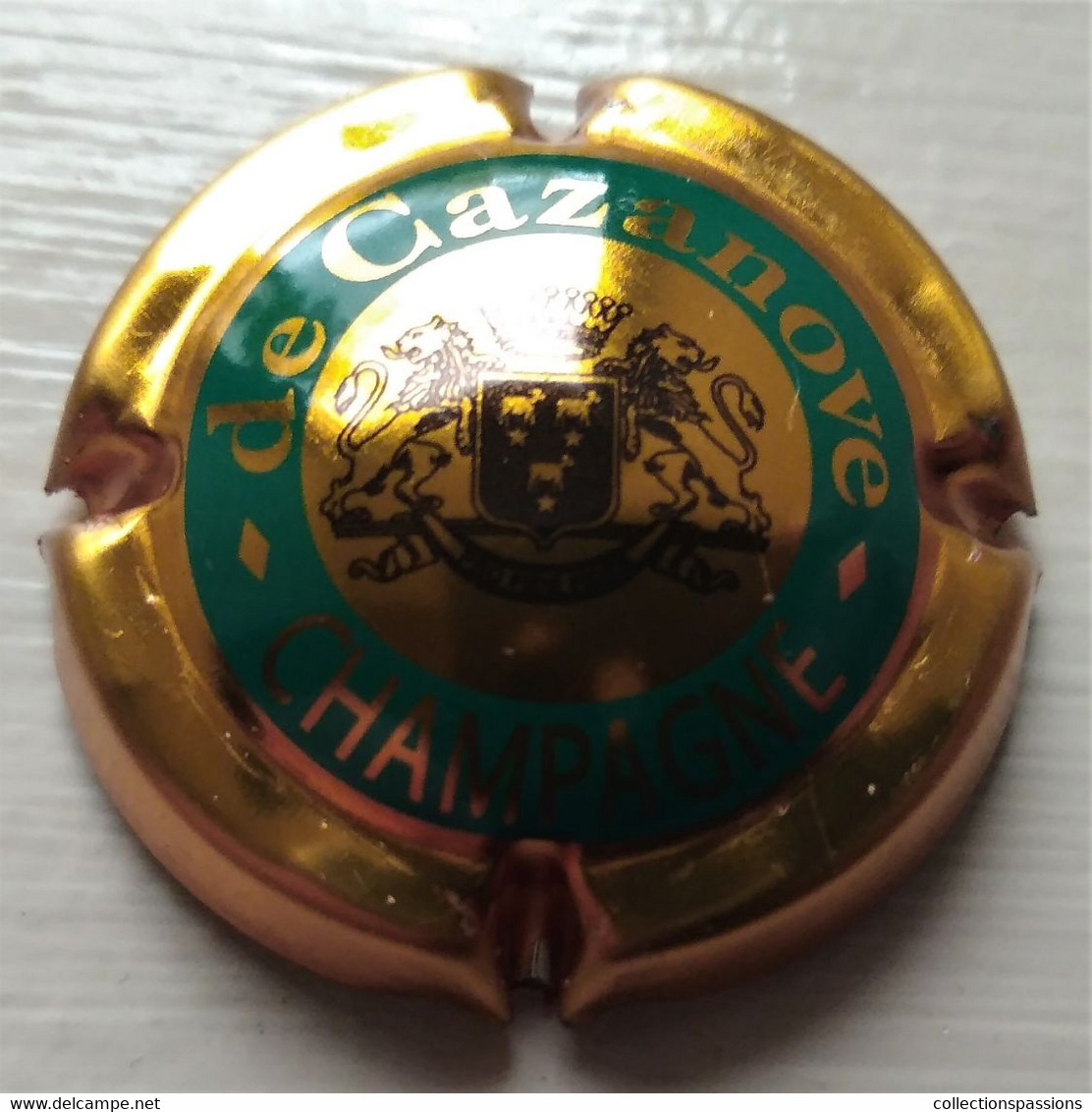 - Capsule De Champagne De Cazanove - - De Cazanove