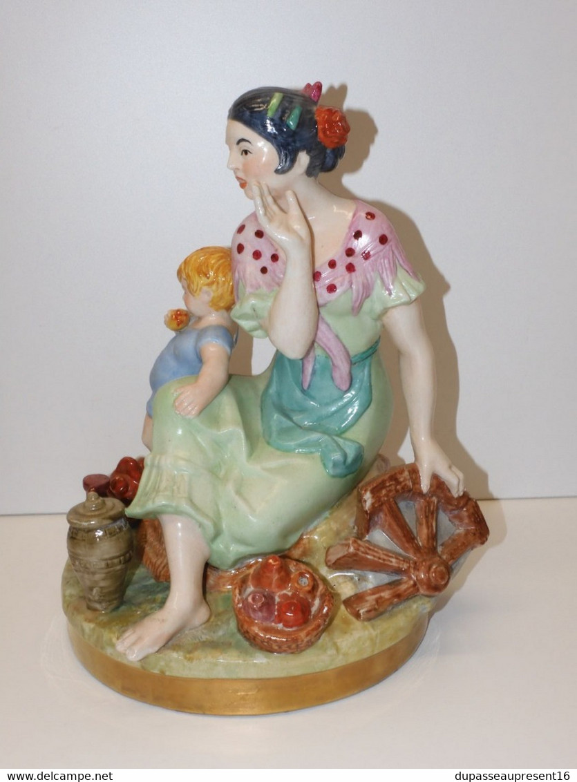 *JOLI SUJET PORCELAINE GOUT CAPODIMONTE JEUNE FEMME ESPAGNOLE & ENFANT Déco   E - Other & Unclassified