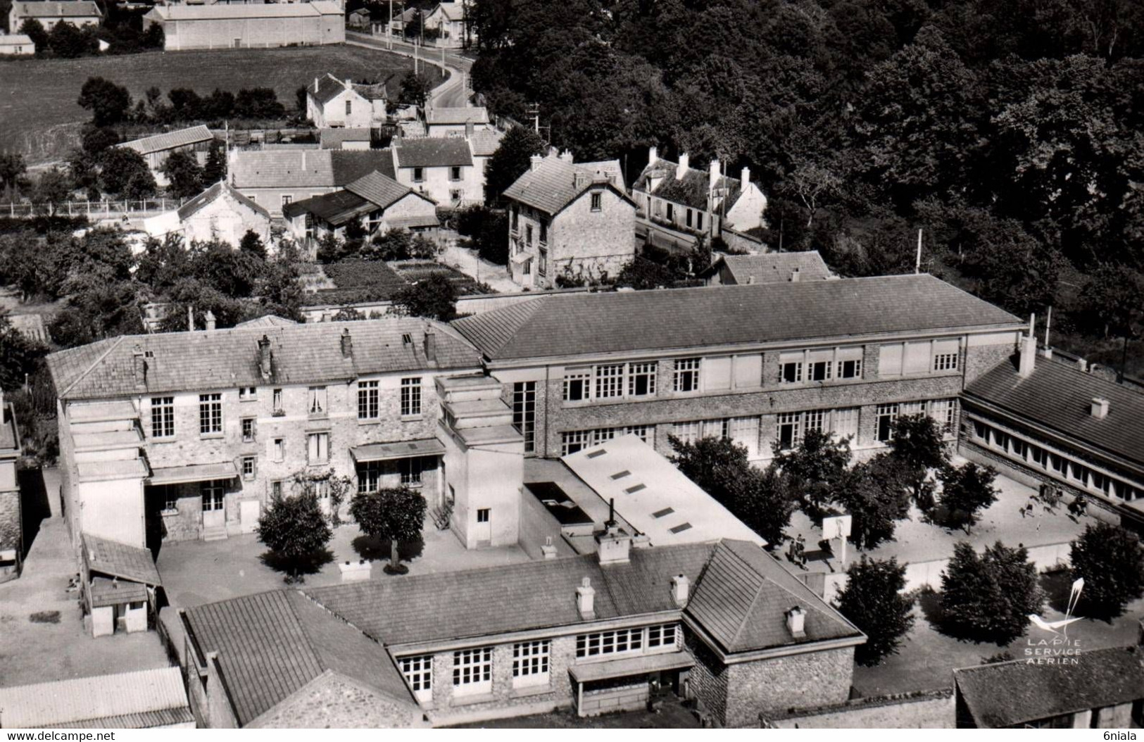 14546 En Avion Au Dessus De PONTAULT COMBAULT    Le Groupe Scolaire De Combault    (recto-verso) 77 - Pontault Combault