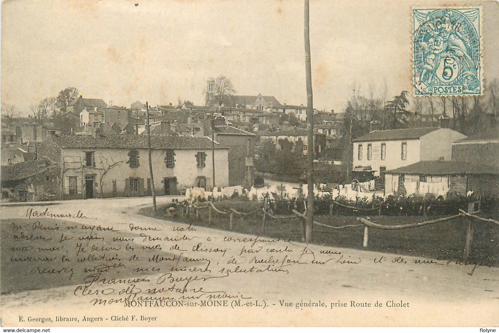 Montfaucon Sur Moine - Vue Générale , Prise Route De Cholet - Montfaucon