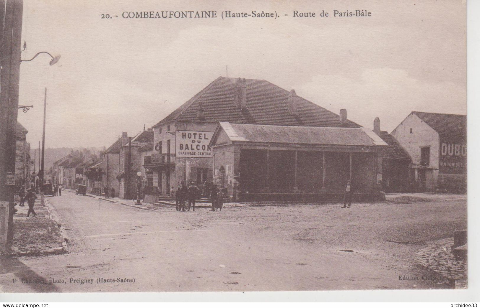 CPA Combeaufontaine - Route De Paris-Bâle (animation Devant Hôtel Du Balcon Et Pompe à Essence) - Combeaufontaine