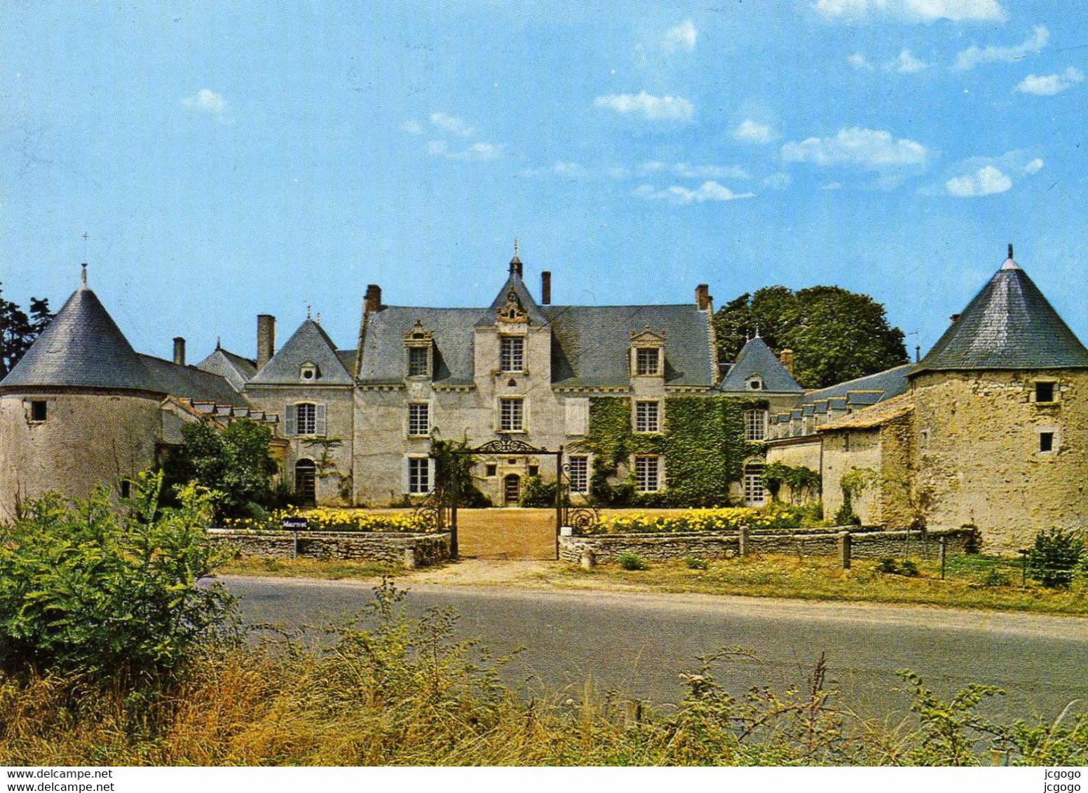 OROUX THENEZAY  Château De Maurivet - Thenezay