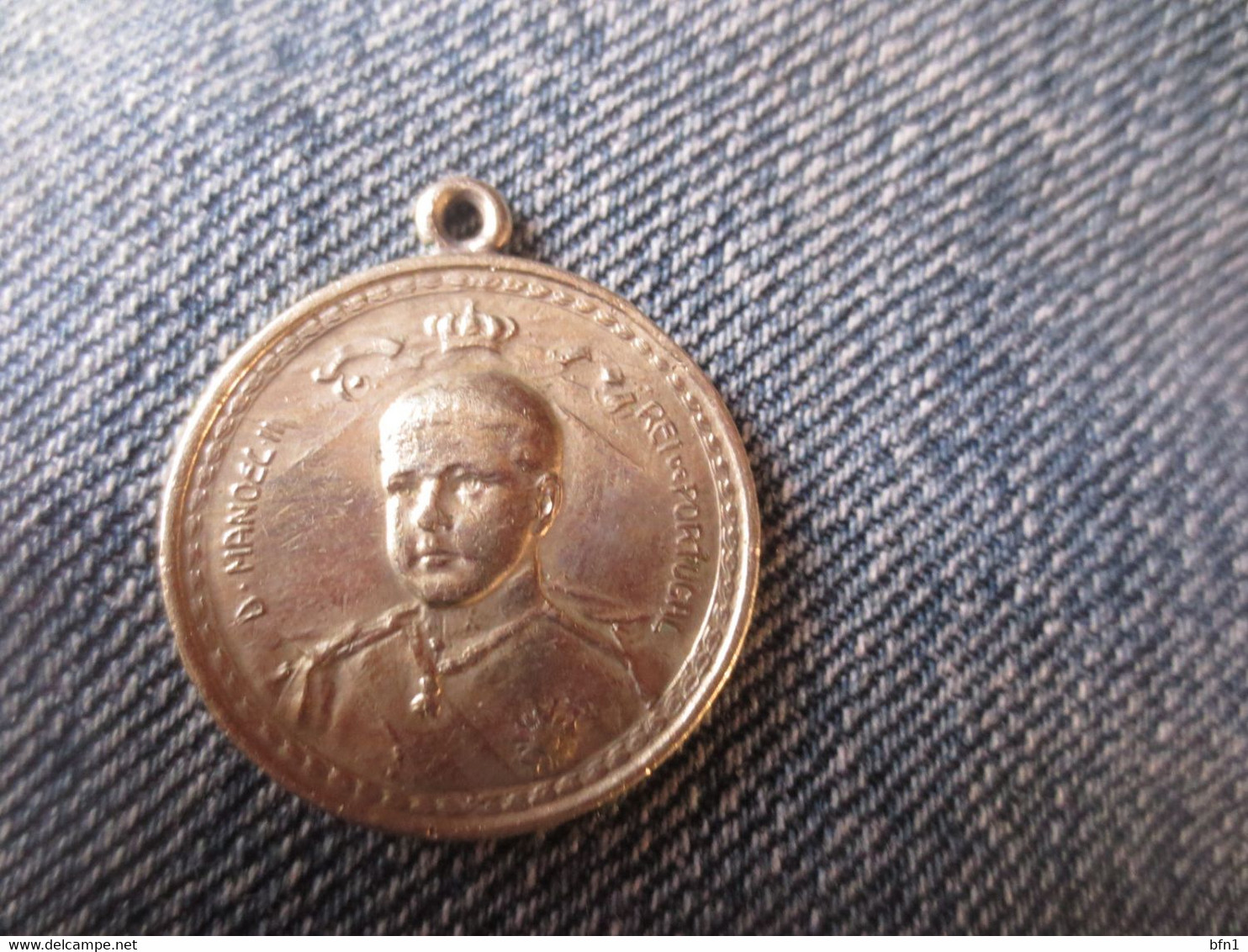 MEDAILLON-Medalha D. Manoel II Rei De Portugal 1889-1908 Homenagem Do Brasil - Pendants