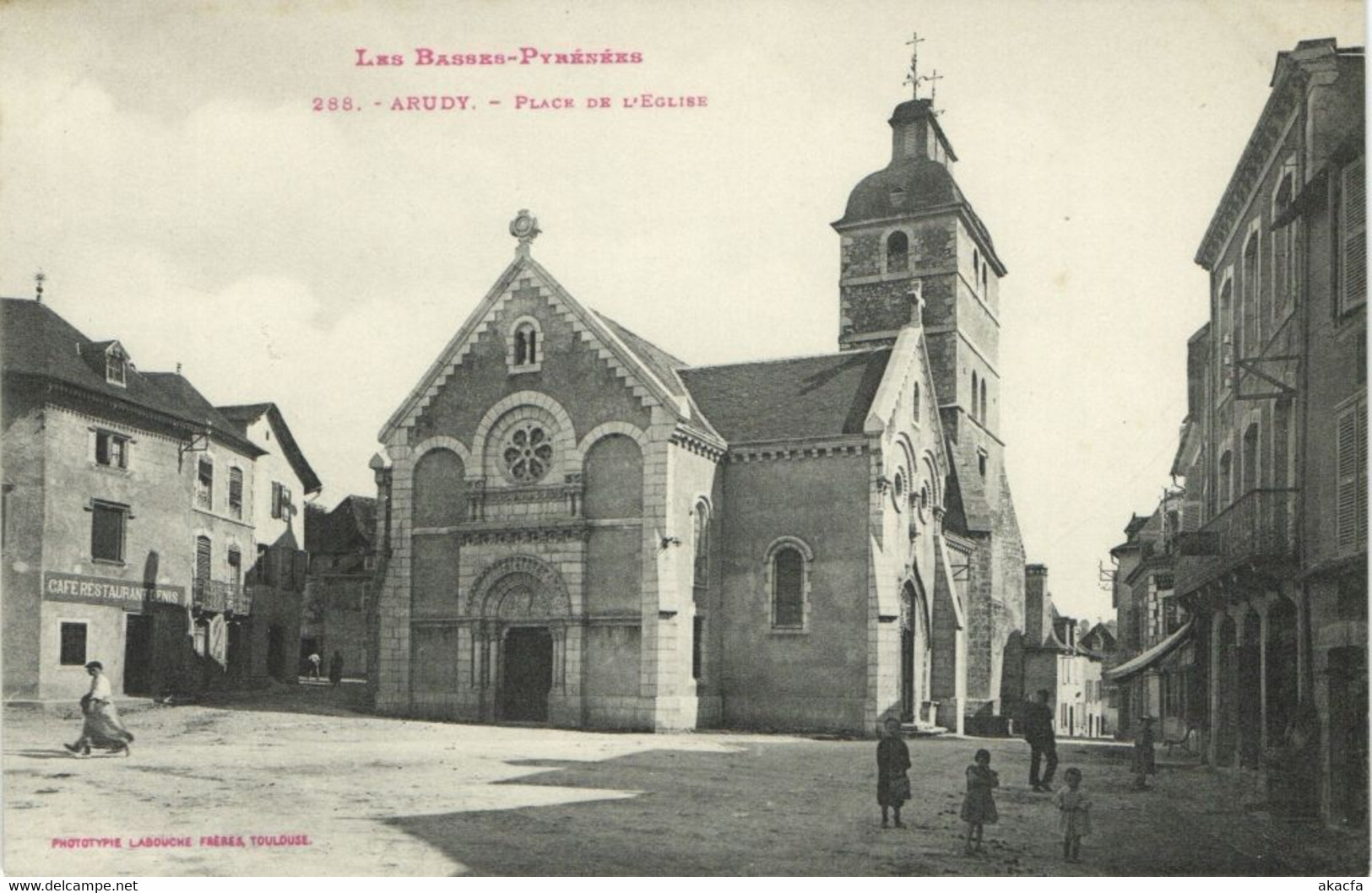 CPA Les Basses-Pyrenées ARUDY - Place Du L'Église (172000) - Arudy