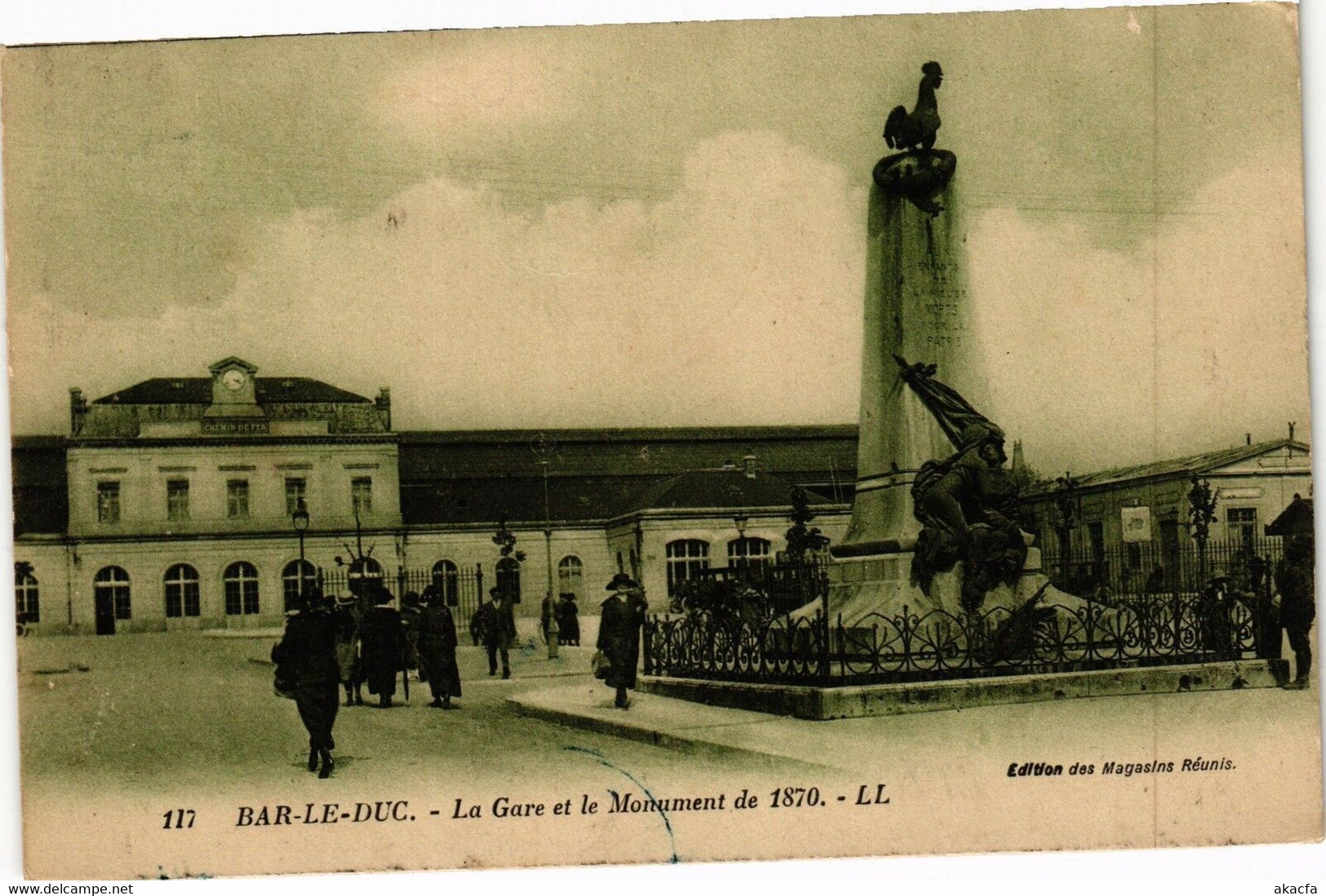 CPA Bar Le Duc-La Gare Et Le Monument De 1870 (184089) - Bar Le Duc