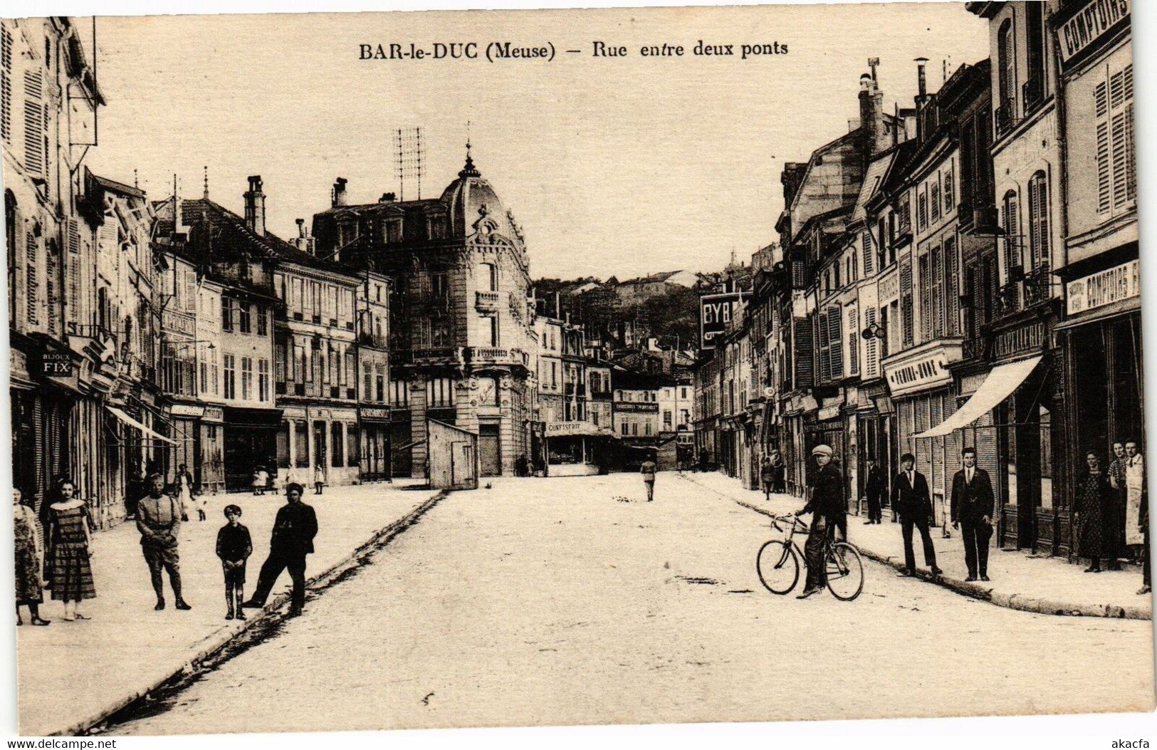 CPA Bar Le Duc-Rue Entre Deux Ponts (184081) - Bar Le Duc