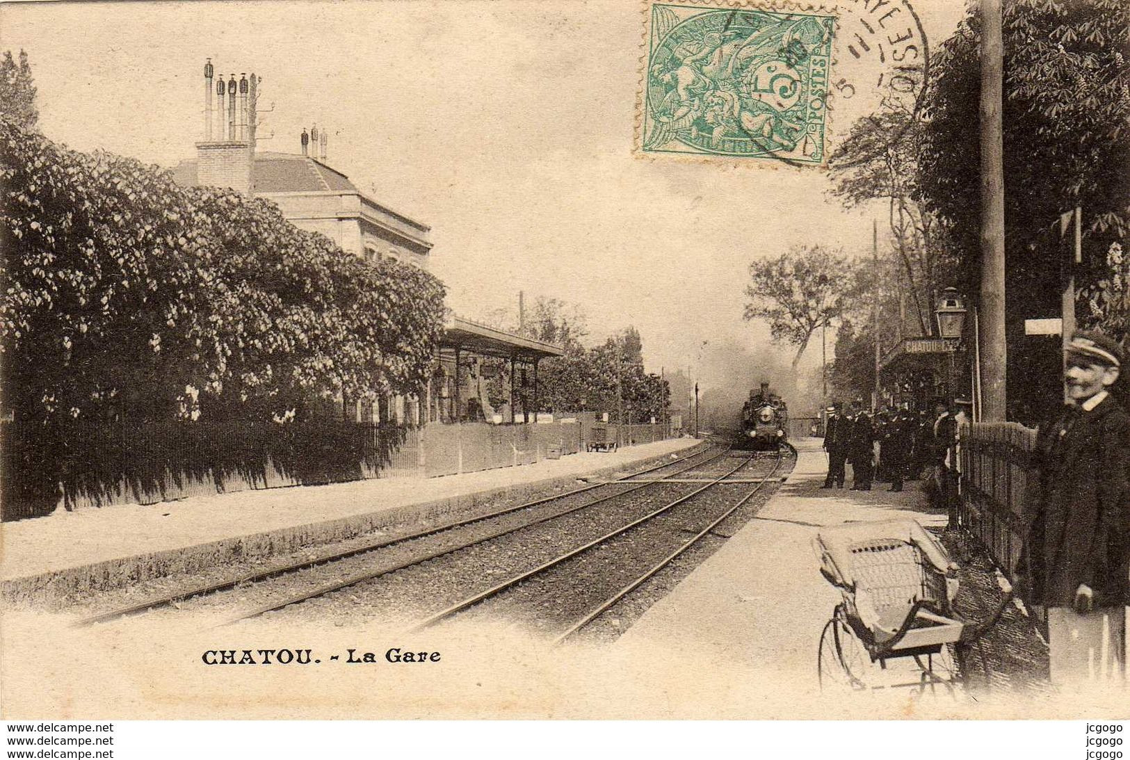 CHATOU   La Gare.  Carte écrite En 1905   Très Bon état - Chatou
