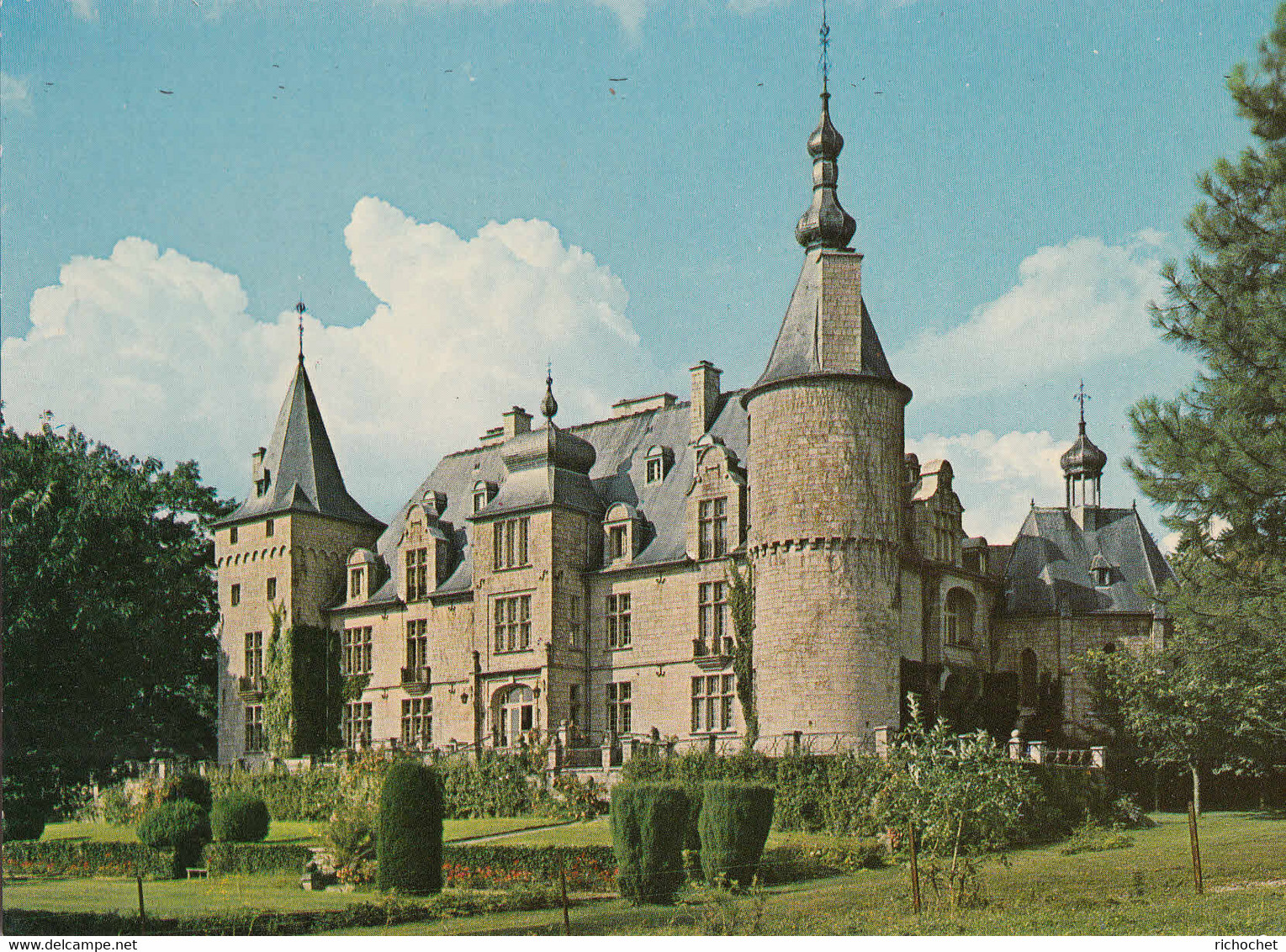ASSENOIS - Le Château - Léglise