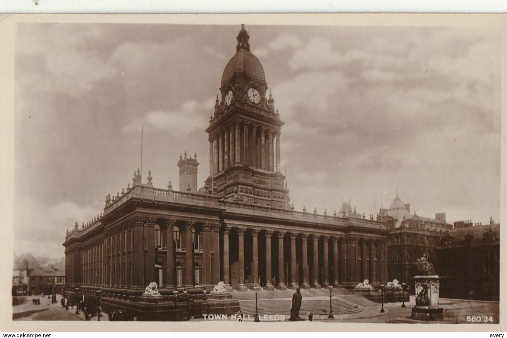 Town Hall, Leeds, England  Real Photo Post Card - Leeds