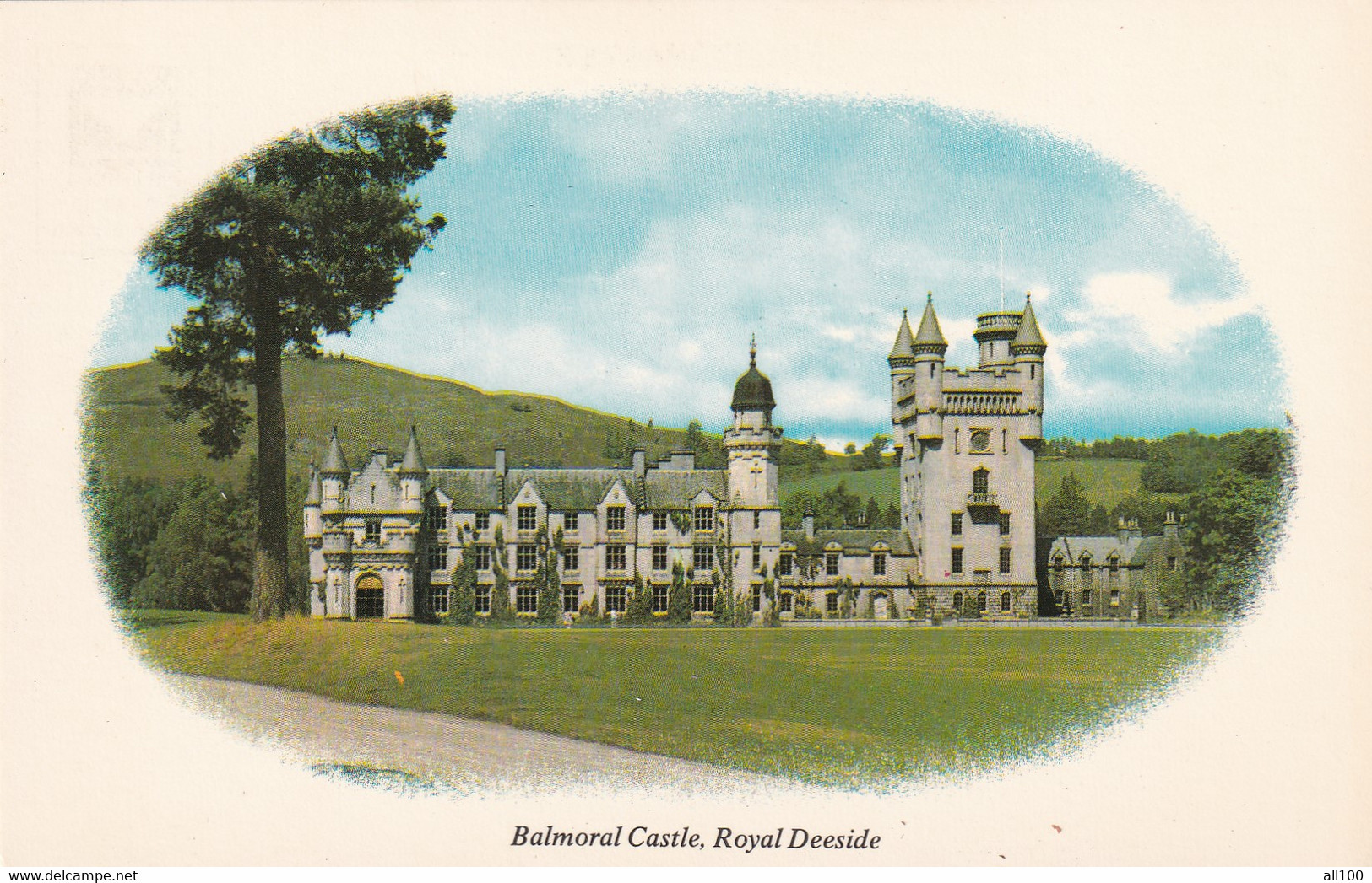 A20640 - BALMORAL CASTLE ROYAL DEESIDE SCOTLAND UNITED KINGDOM POST CARD UNUSED COLOURMASTER CAMEO POST OFFICE REFERRED - Aberdeenshire