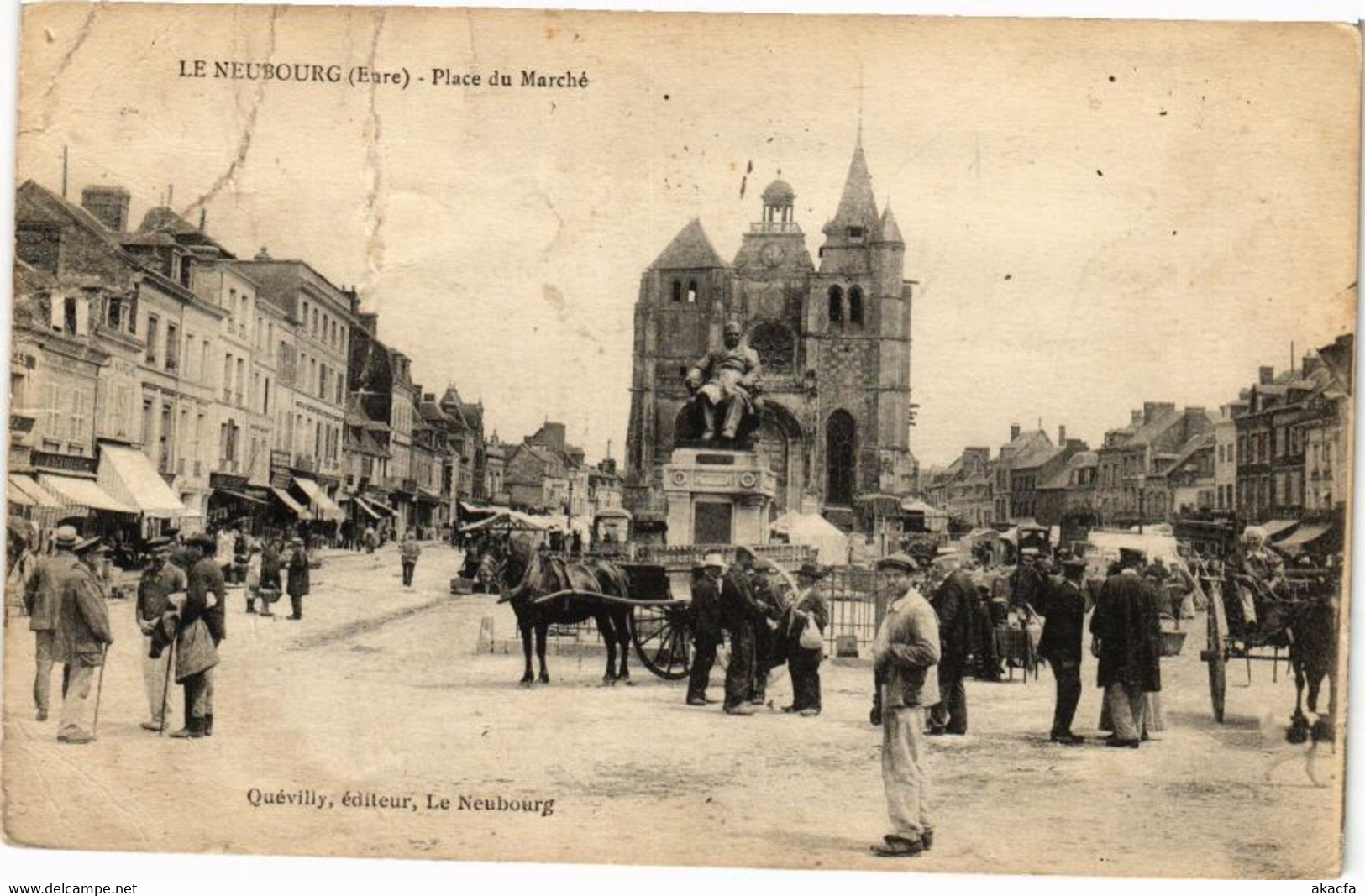 CPA Le NEUBOURG - Place Du Marché (182335) - Le Neubourg