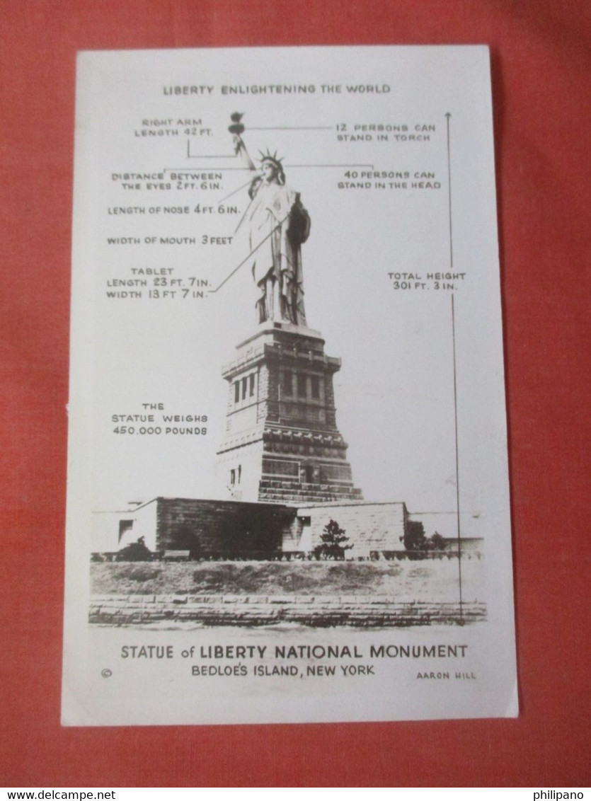 RPPC  Statue Of Liberty  Bedloe's Island.  - New York > New York City > Statue Of Liberty    Ref 5825 - Statue Of Liberty