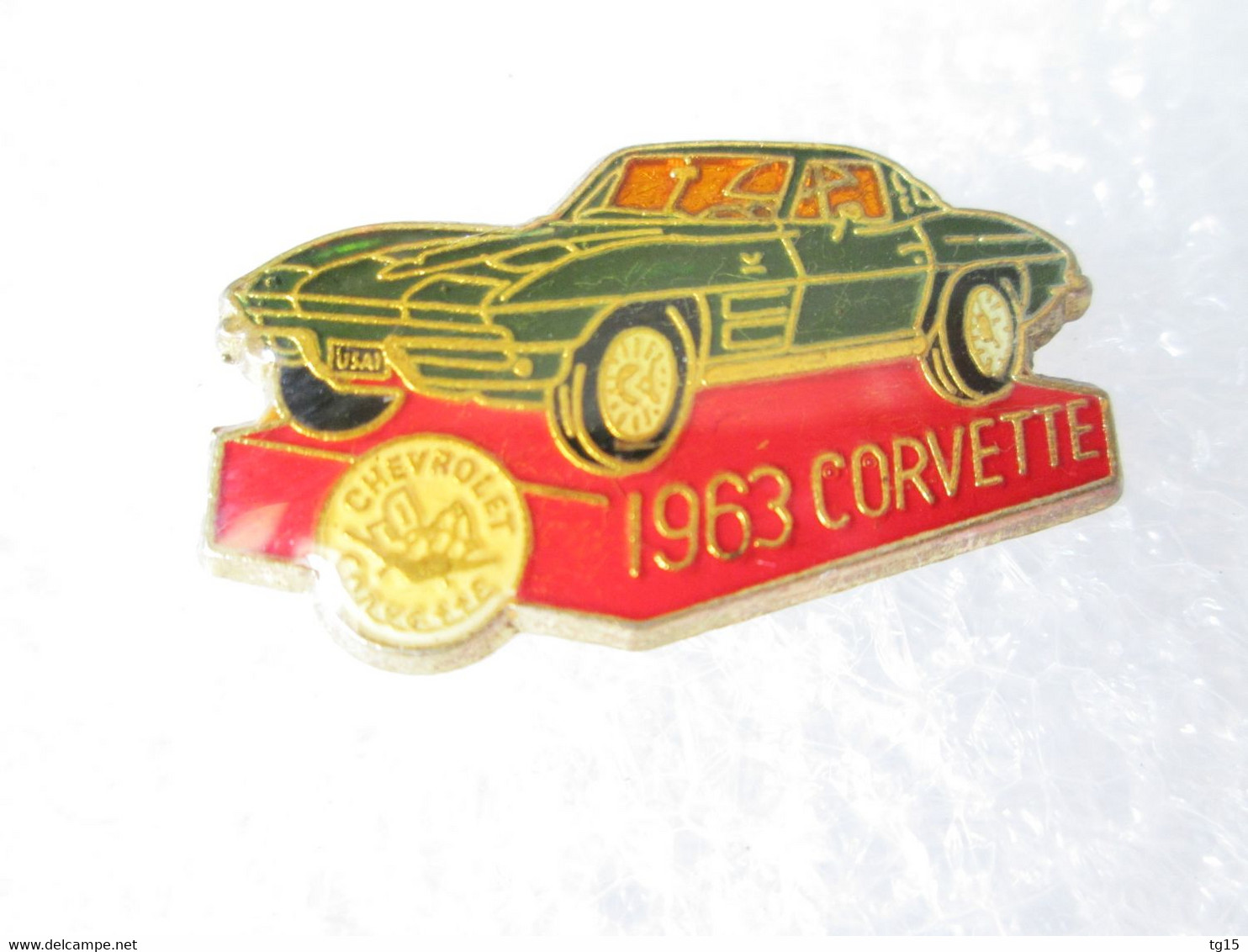 PIN'S   CORVETTE  1963   STINGRAY  VERTE - Corvette