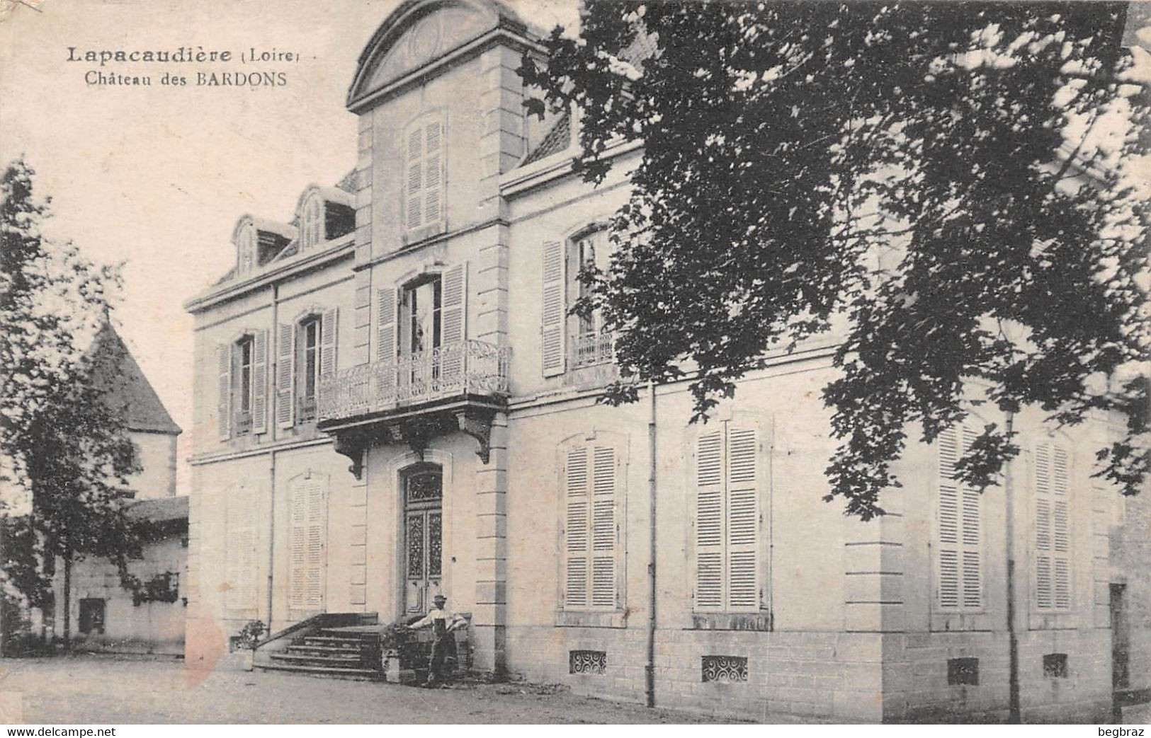 LA PACAUDIERE     CHATEAU DES BARDONS - La Pacaudiere