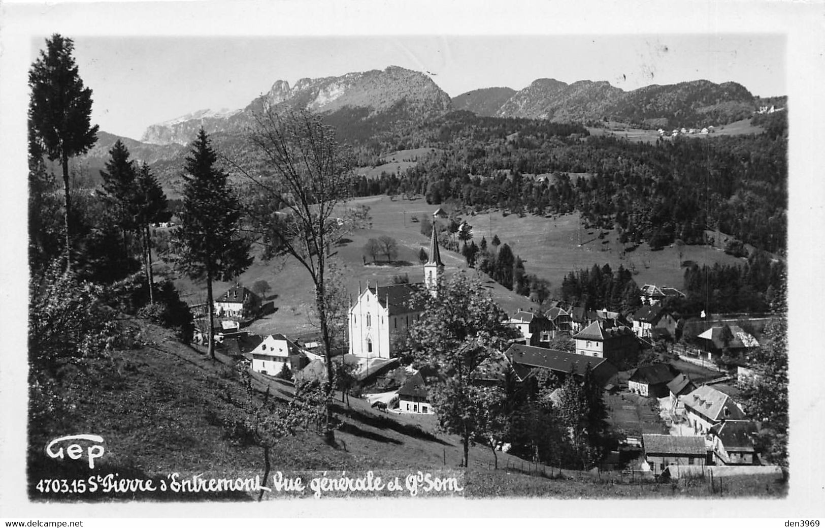 SAINT-PIERRE-d'ENTREMONT (Isère) - Vue Générale Et Grand Som - Saint-Pierre-d'Entremont