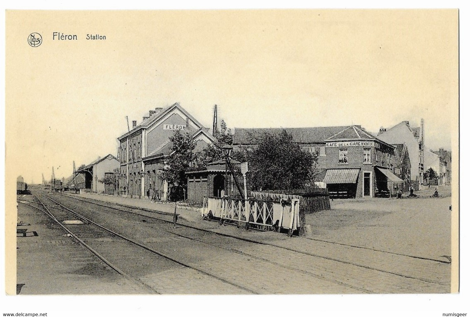 FLERON  ---  Station  ( Café De La Gare M. MONFORT ) - Fléron