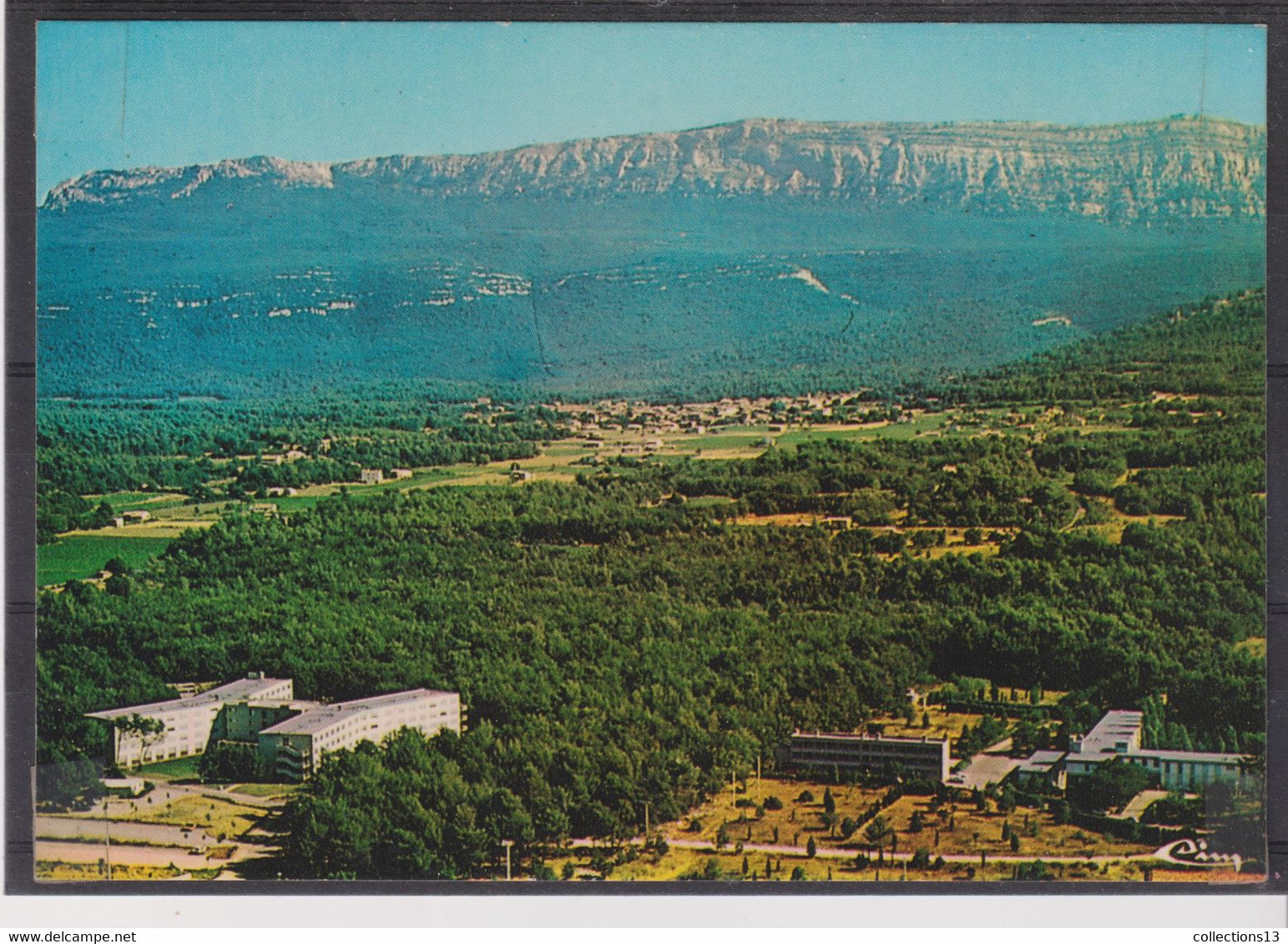 VAR - Nans Les Pins - Vue Generale Aérienne Du Centre De Gerontologie St François Et De L'hotel "le Mont Aurélien" - Nans-les-Pins