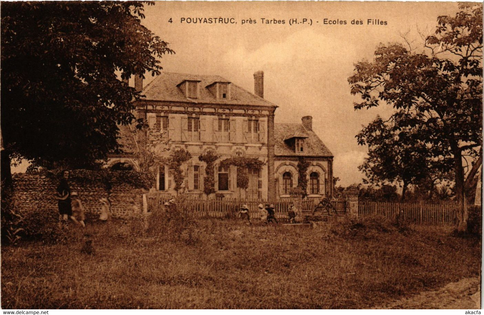 CPA POUYASTRUC Écoles Des Filles (415262) - Pouyastruc