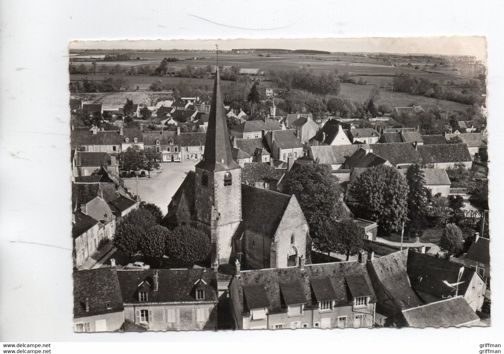 EN AVION AU DESSUS DE BAUGY LE QUARTIER DE L'EGLISE CPSM GM TBE - Baugy