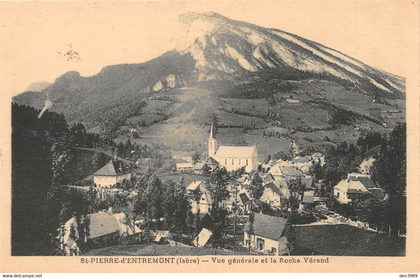 SAINT-PIERRE-d'ENTREMONT (Isère) - Vue Générale Et La Roche Vérand - Saint-Pierre-d'Entremont