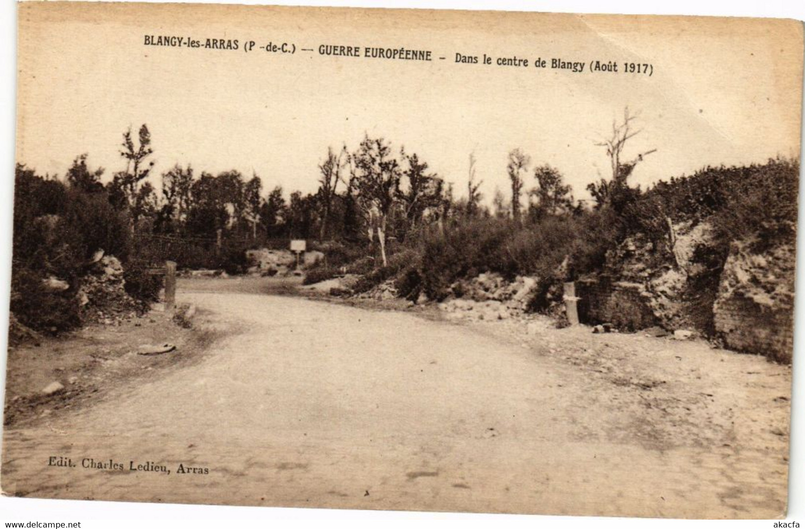 CPA BLANGY-les-ARRAS - Guerre Européenne - Dans Le Centre De Blang (196969) - Saint Laurent Blangy