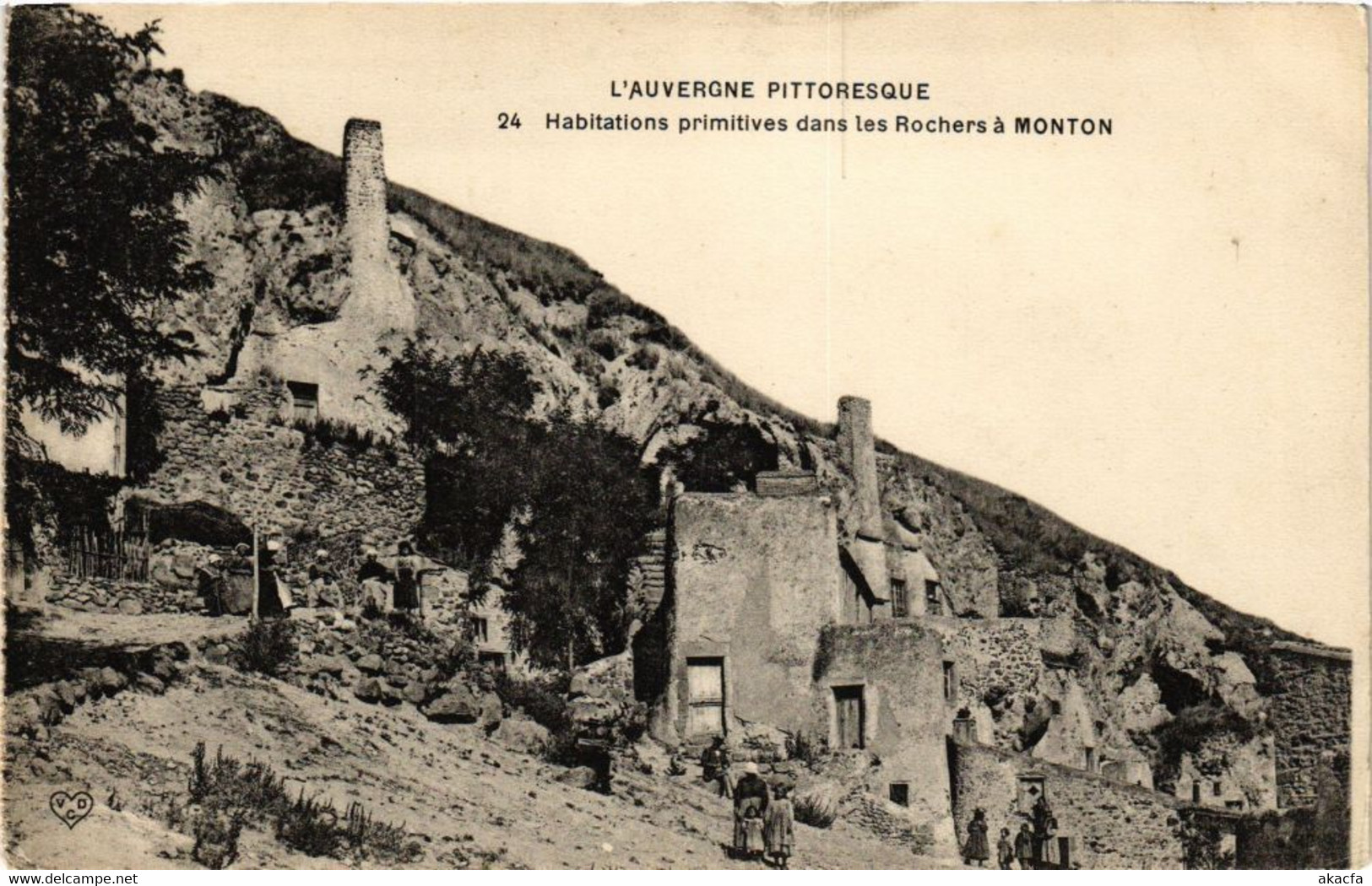CPA L'Auvergne - Habitations Primitives Dans Les Rochers A MONTON (221031) - Veyre Monton