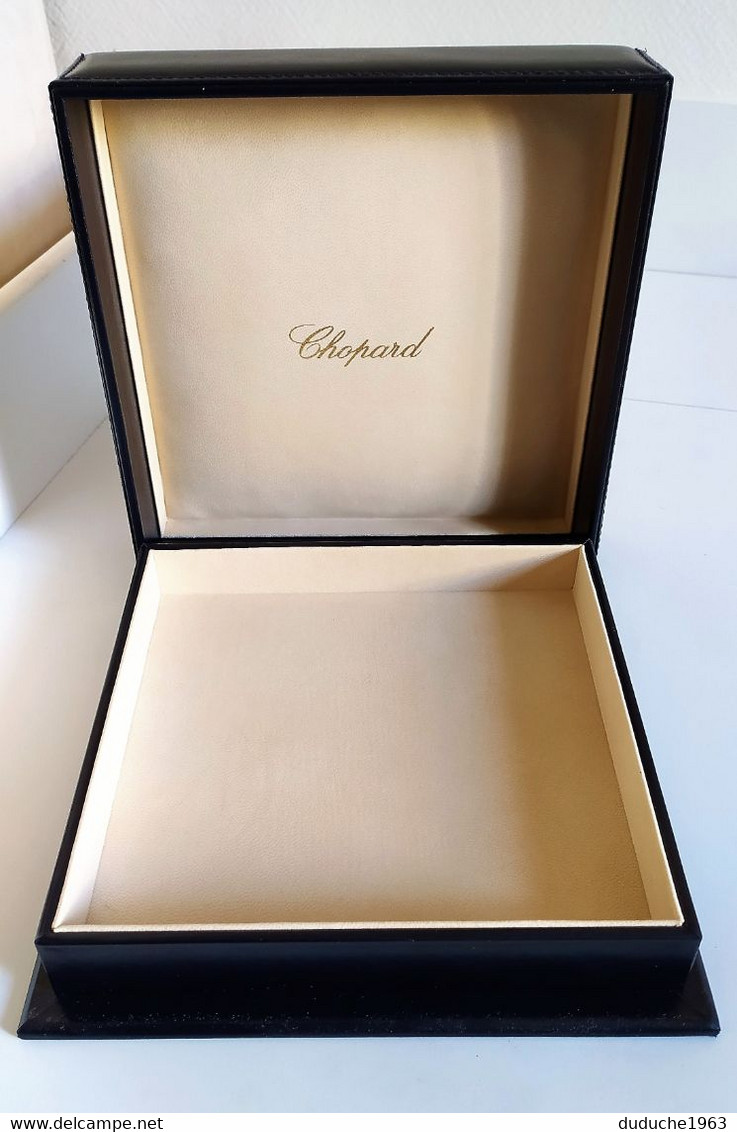 Coffret Chopard Grande Taille Pour Collier. Cuir Cousu - Autres & Non Classés