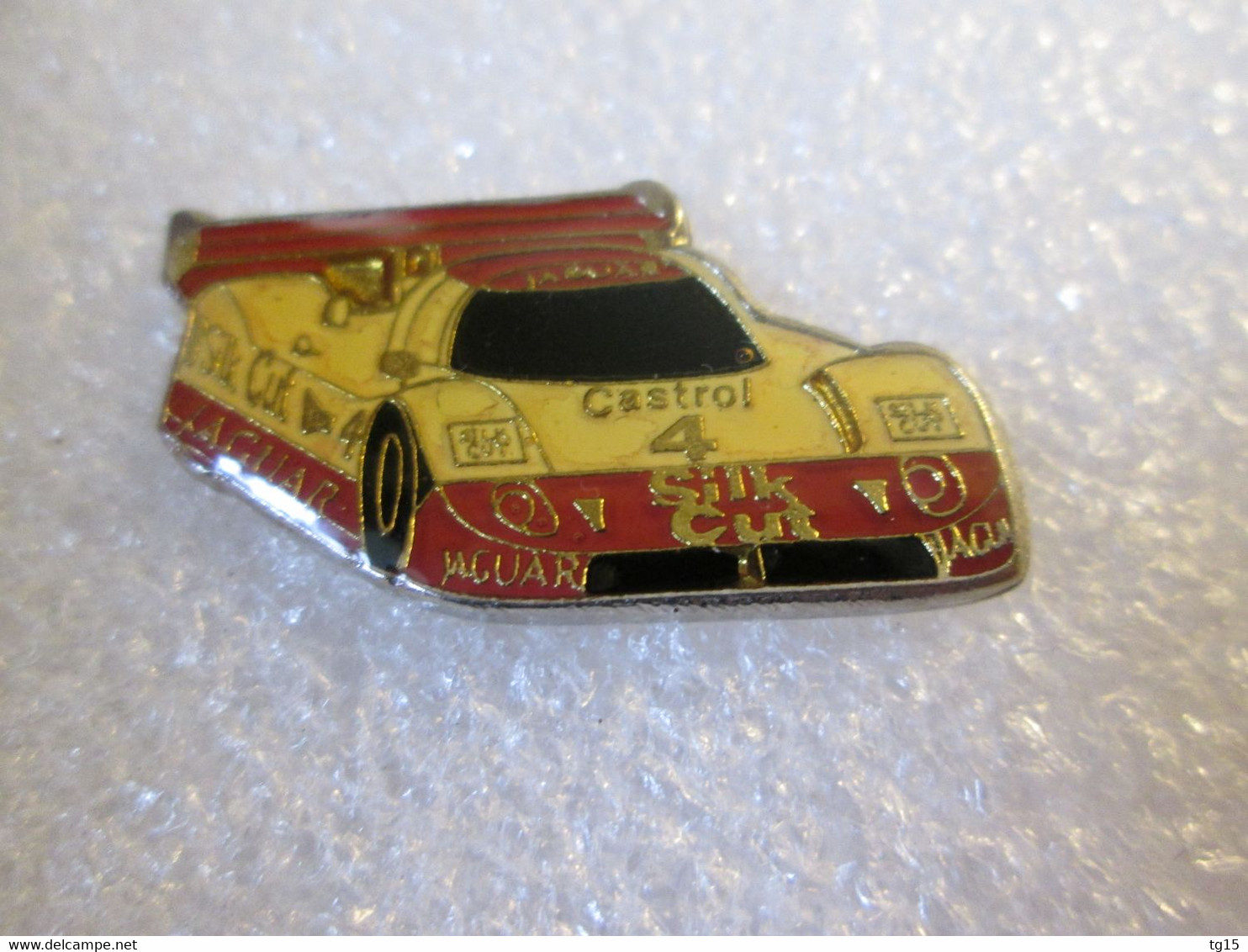 PIN'S    JAGUAR   X J R 9   SILK CUT   CASTROL - Jaguar