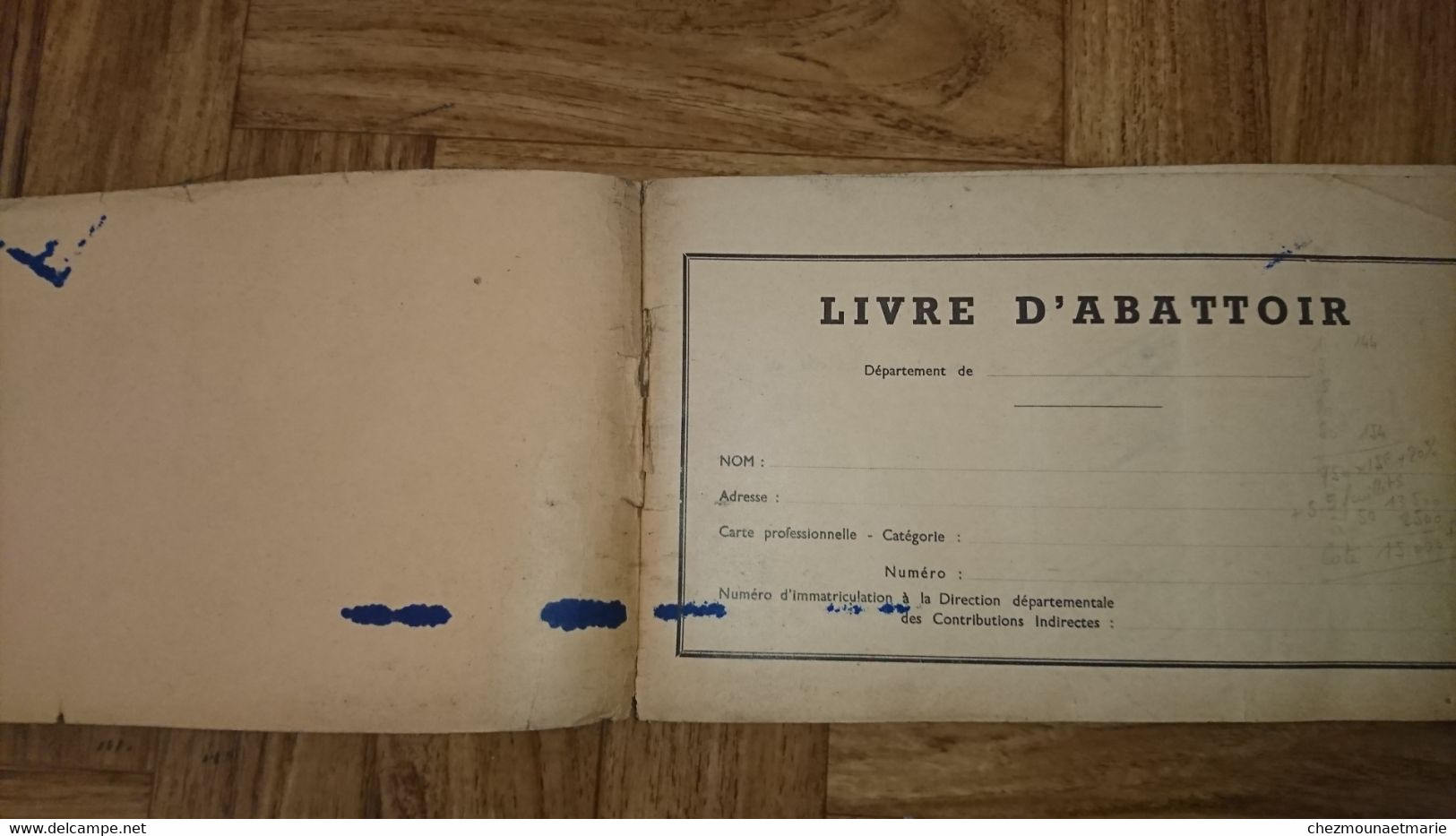 FISCAUX VIANDE SUR LIVRE D ABATTOIR DE 55 PAGES 1958 DELORME ROGER AIN - CHAQUE PAGE DE GAUCHE A DES TIMBRES - Covers & Documents