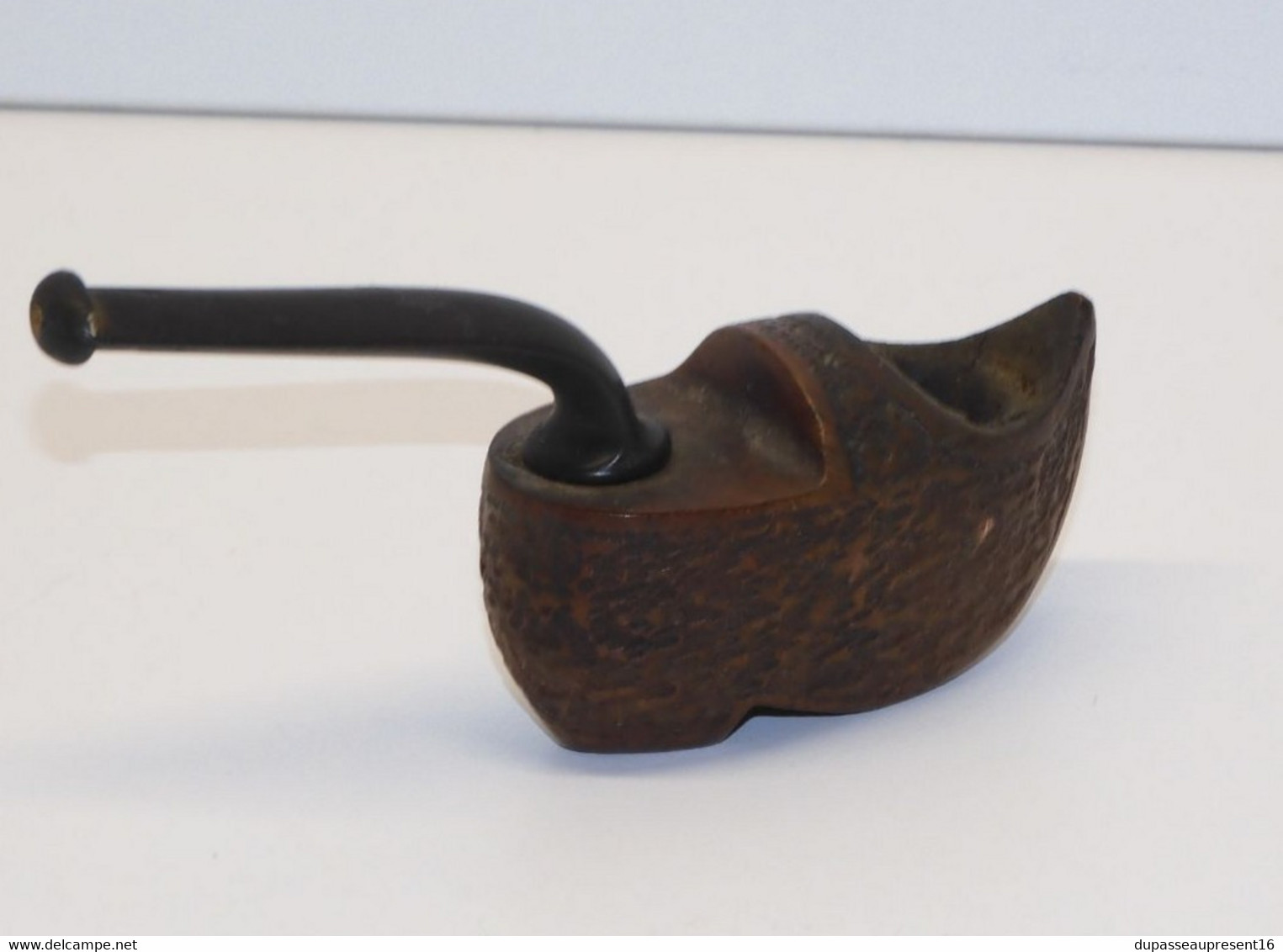 *JOLIE ANCIENNE PIPE EN BOIS FORME SABOT SOUVENIR DE LOURDES COLLECTION  E - Autres & Non Classés