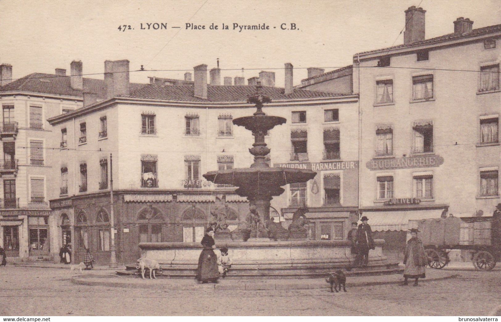 LYON - Place De La Pyramide - Lyon 9