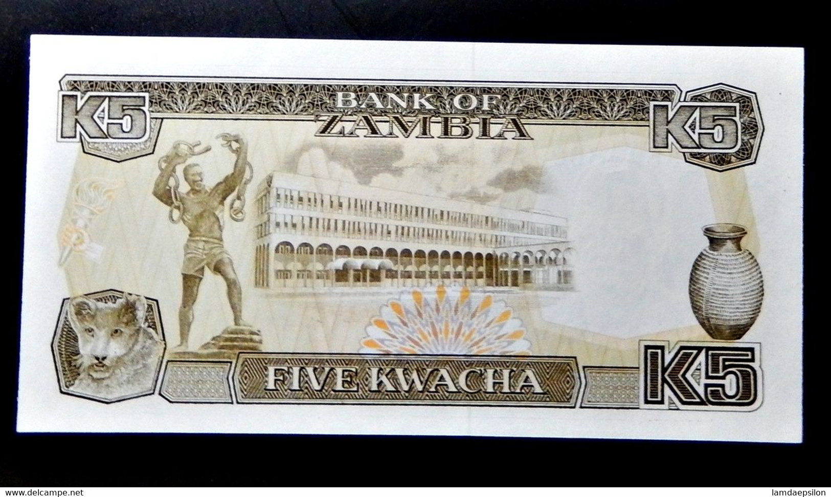 A7   ZAMBIE   BILLETS DU MONDE    ZAMBIA BANKNOTES  5 KWACHA 1989 - Zambie