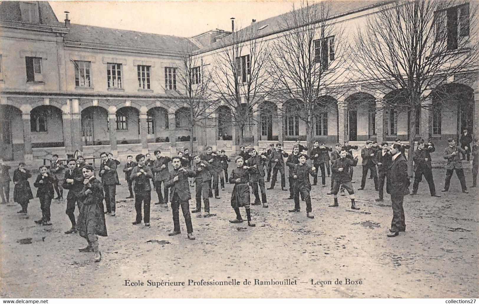 78-RAMBOUILLET- ECOLE SUPERIEURE PROFESSIONNELLE - LEÇON DE BOXE - Rambouillet