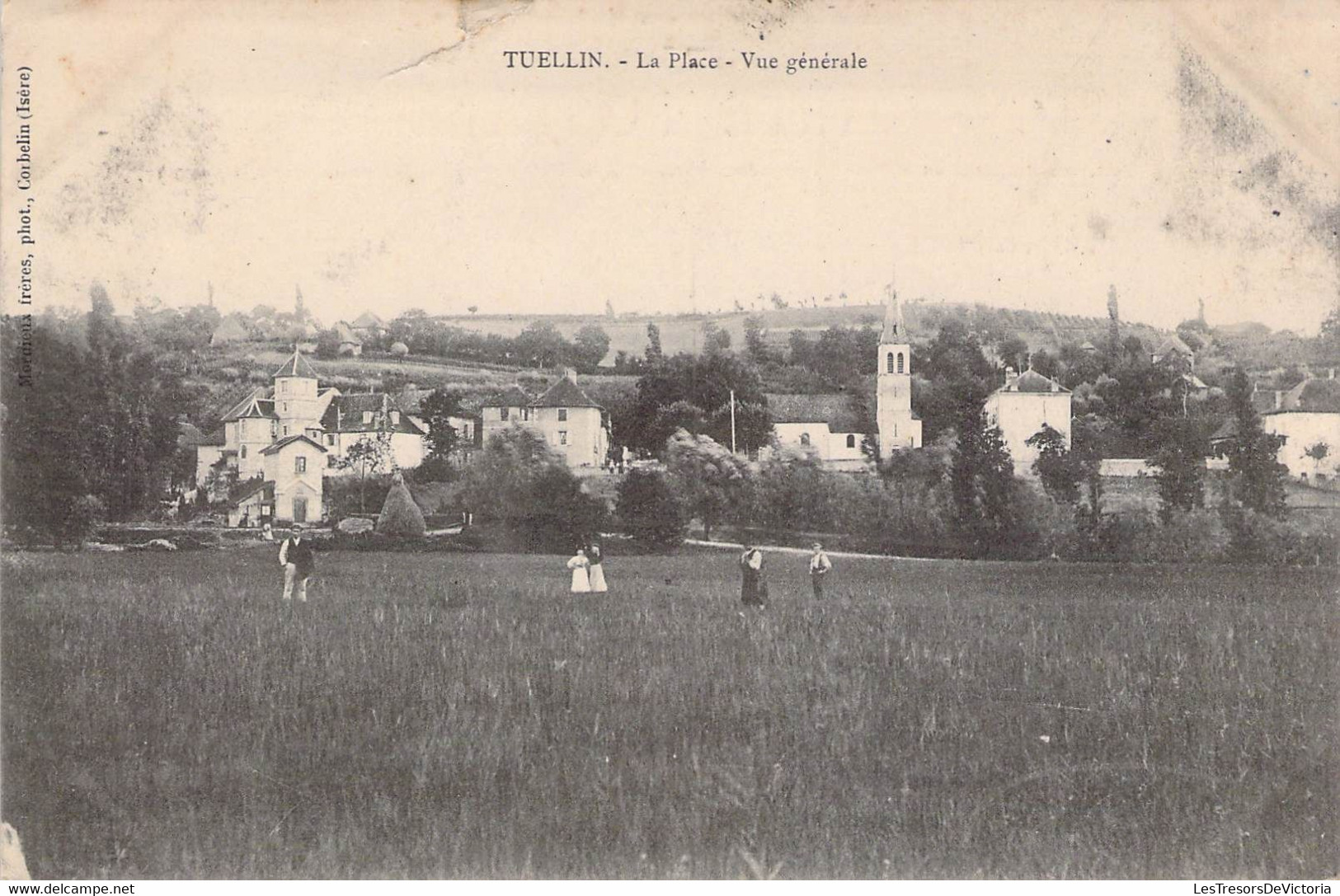 CPA - 38 - TUELLIN - La Place - Vue Générale - Tullins