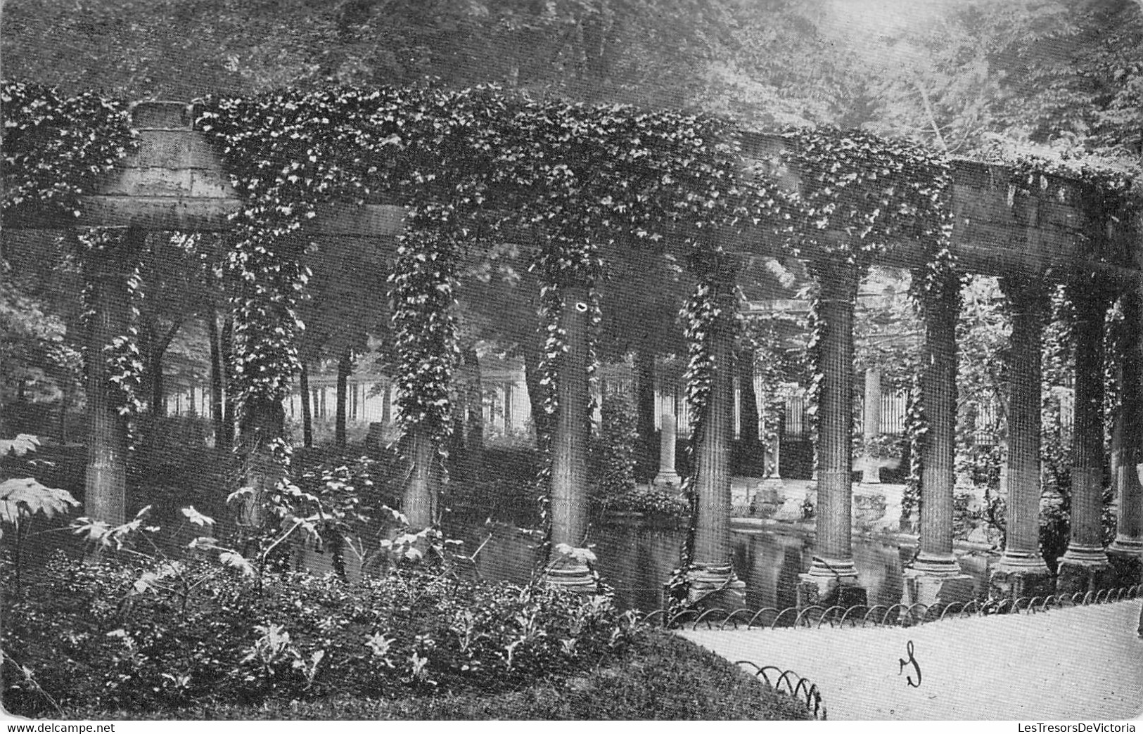 CPA - 75 - PARIS - Colonnes Du Parc Monceau - Parks, Gärten