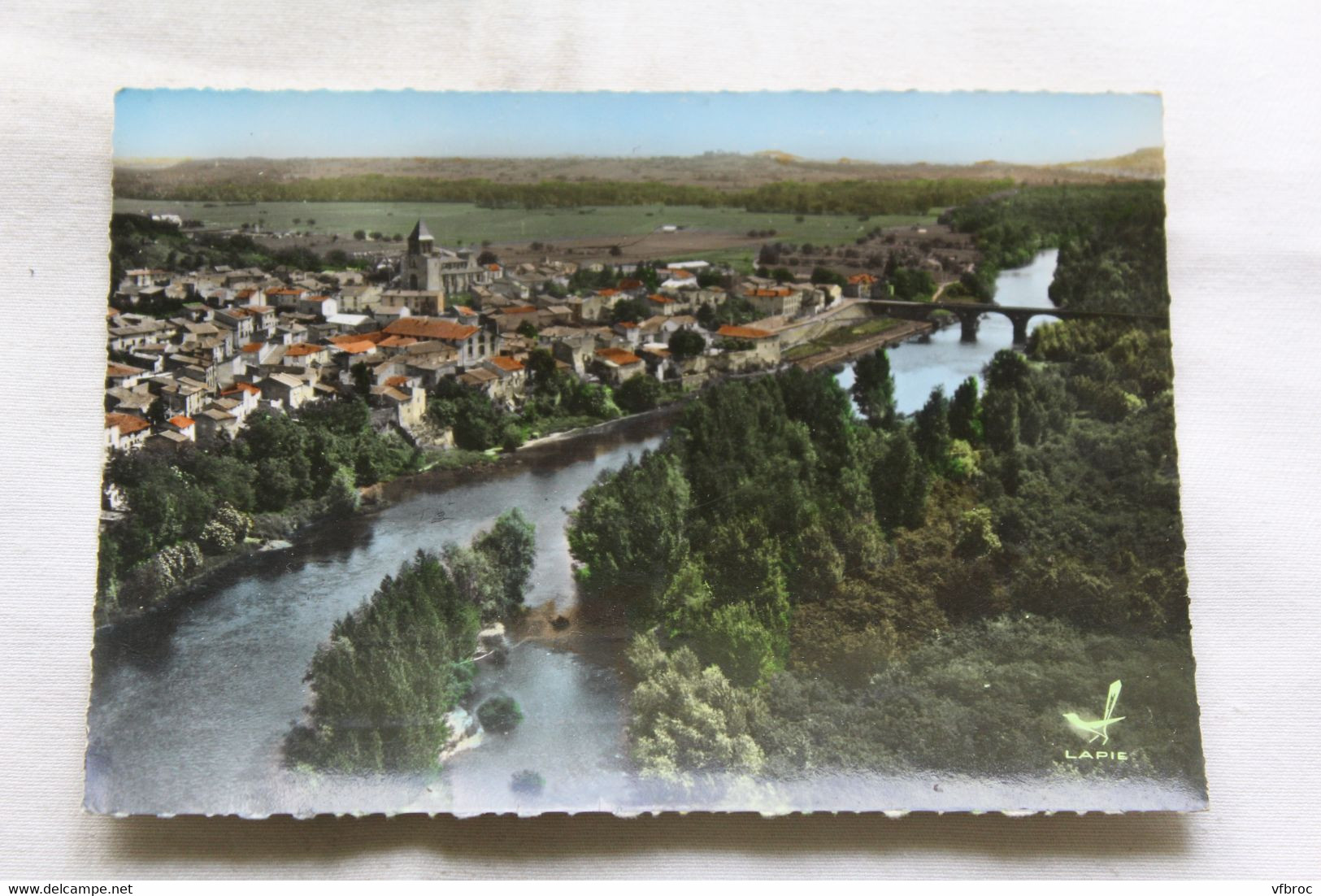 Cpm, Pont Du Château, Sur Les Bords De L'Allier, Puy De Dôme 63 - Pont Du Chateau